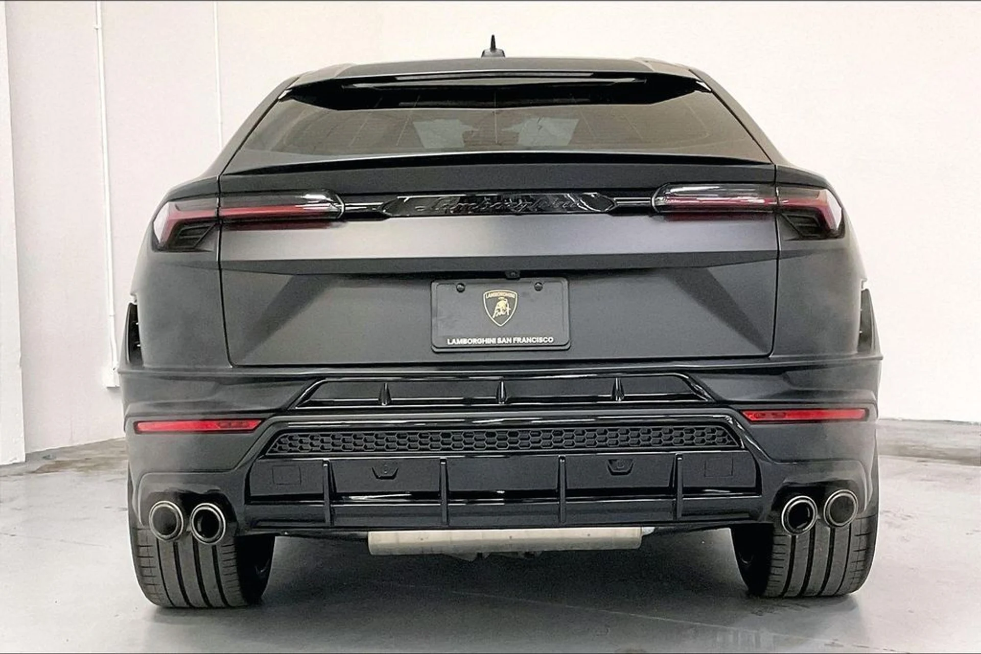 mph004_4210243200_177a703ffedc5cc0782a417aae932216x_46ee727779