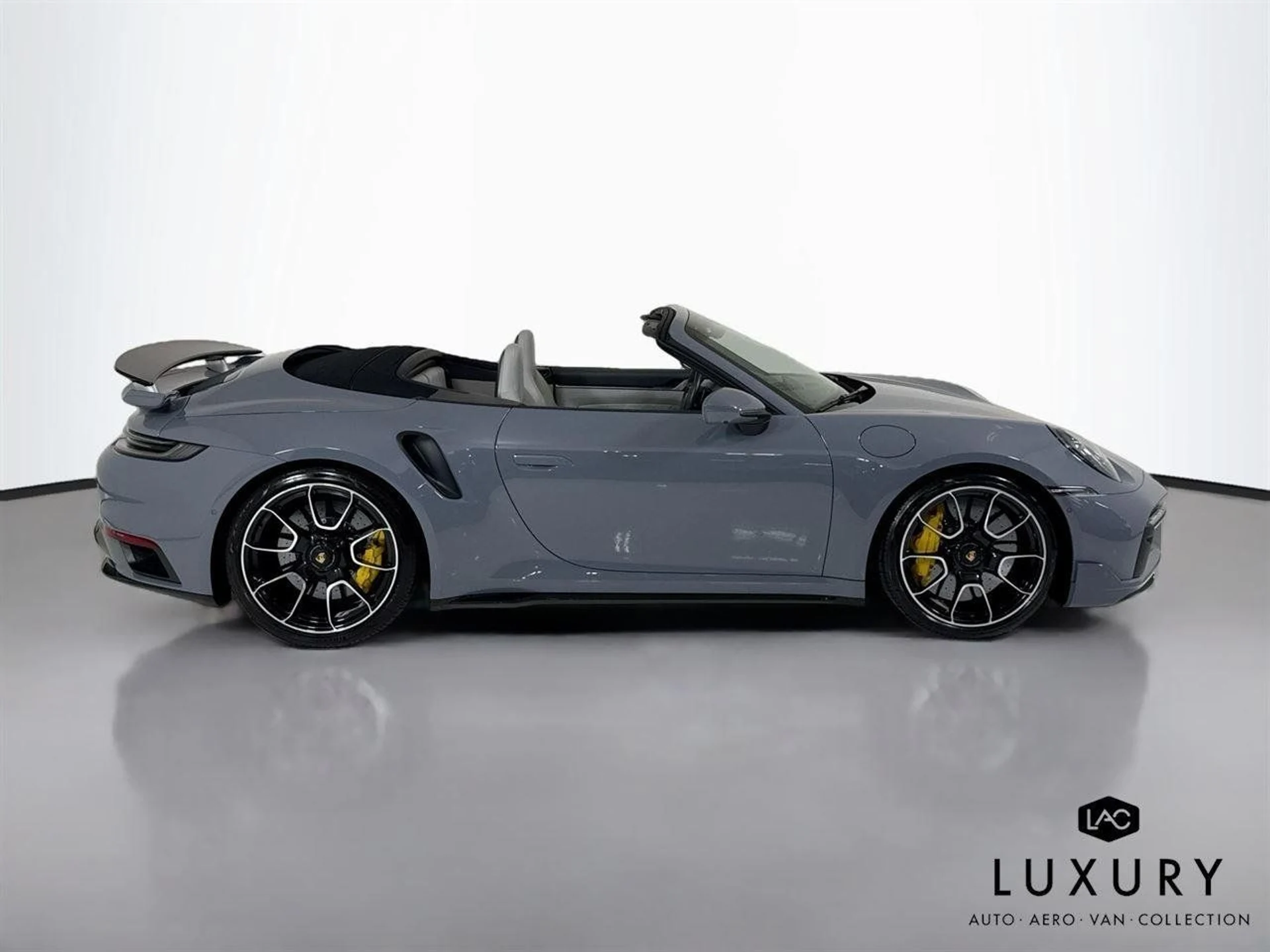 mph004_4212947281_1cebba8d112c44c858913a24d38b54f8_321189d006