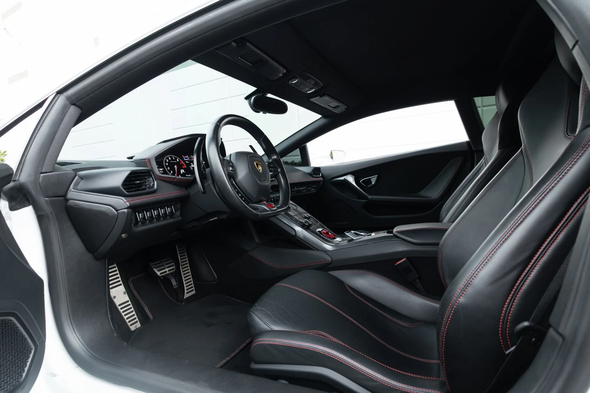 mph004_4217111470_Used_2016_Lamborghini_Huracan_LP_580_2_1778629872_b2b2343c8c