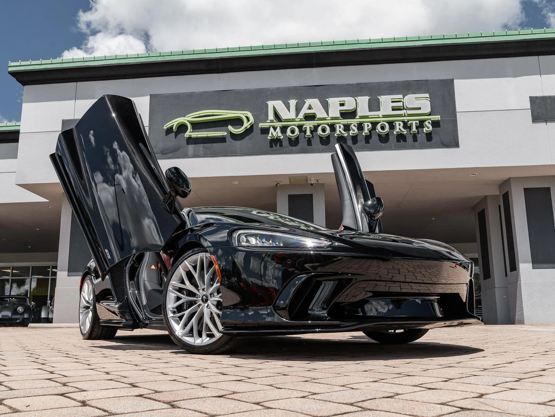 mph004_4217861054_Used_2025_Mc_Laren_GTS_Performance_1784923315_b1feb5aa6d