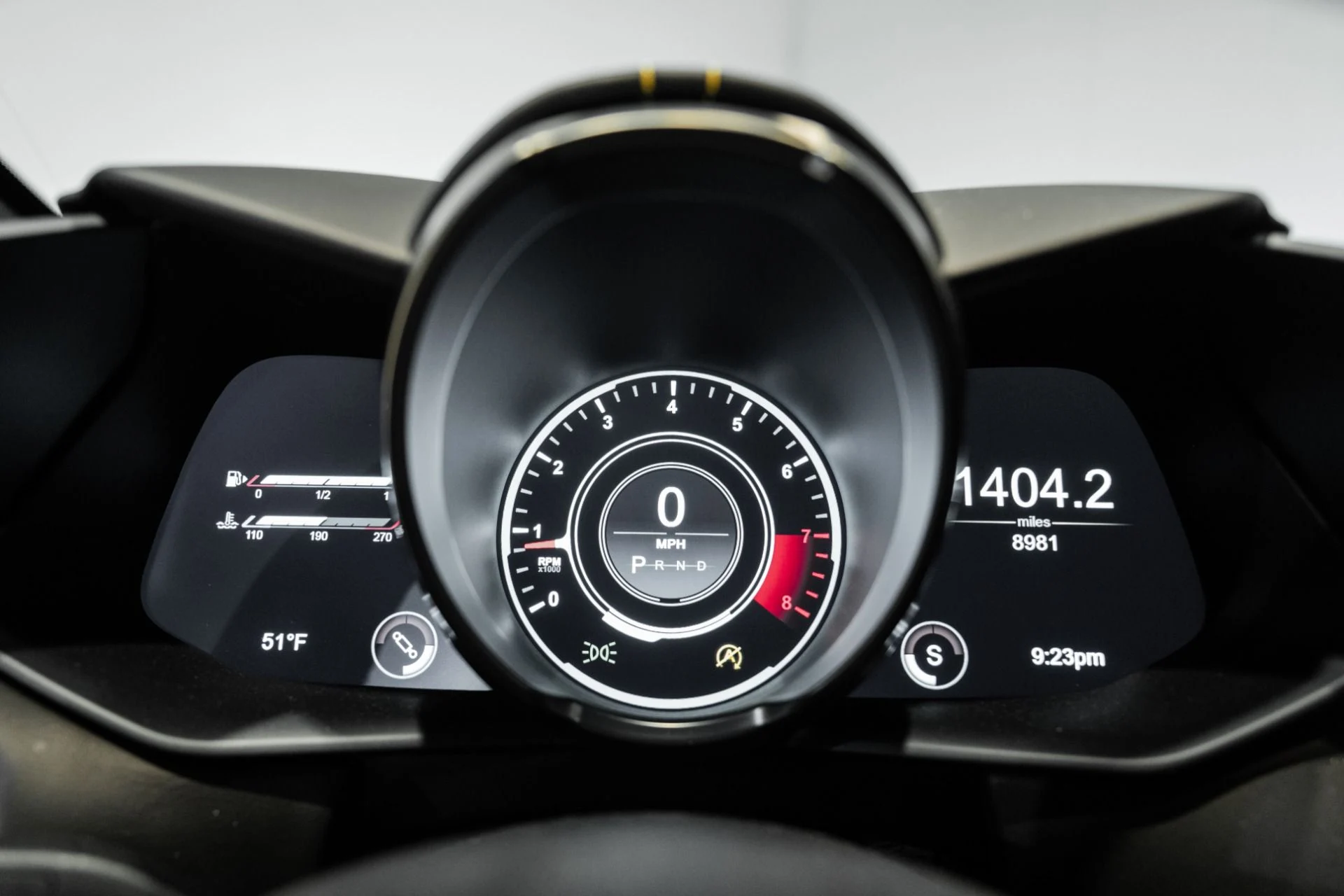 mph004_4229670597_Used_2019_Aston_Martin_Vantage_1765989078_698ca080a9