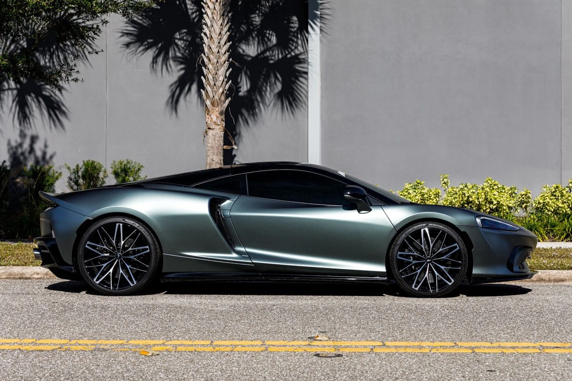 mph004_4229736178_638_p5_l_3c47a5a0fb