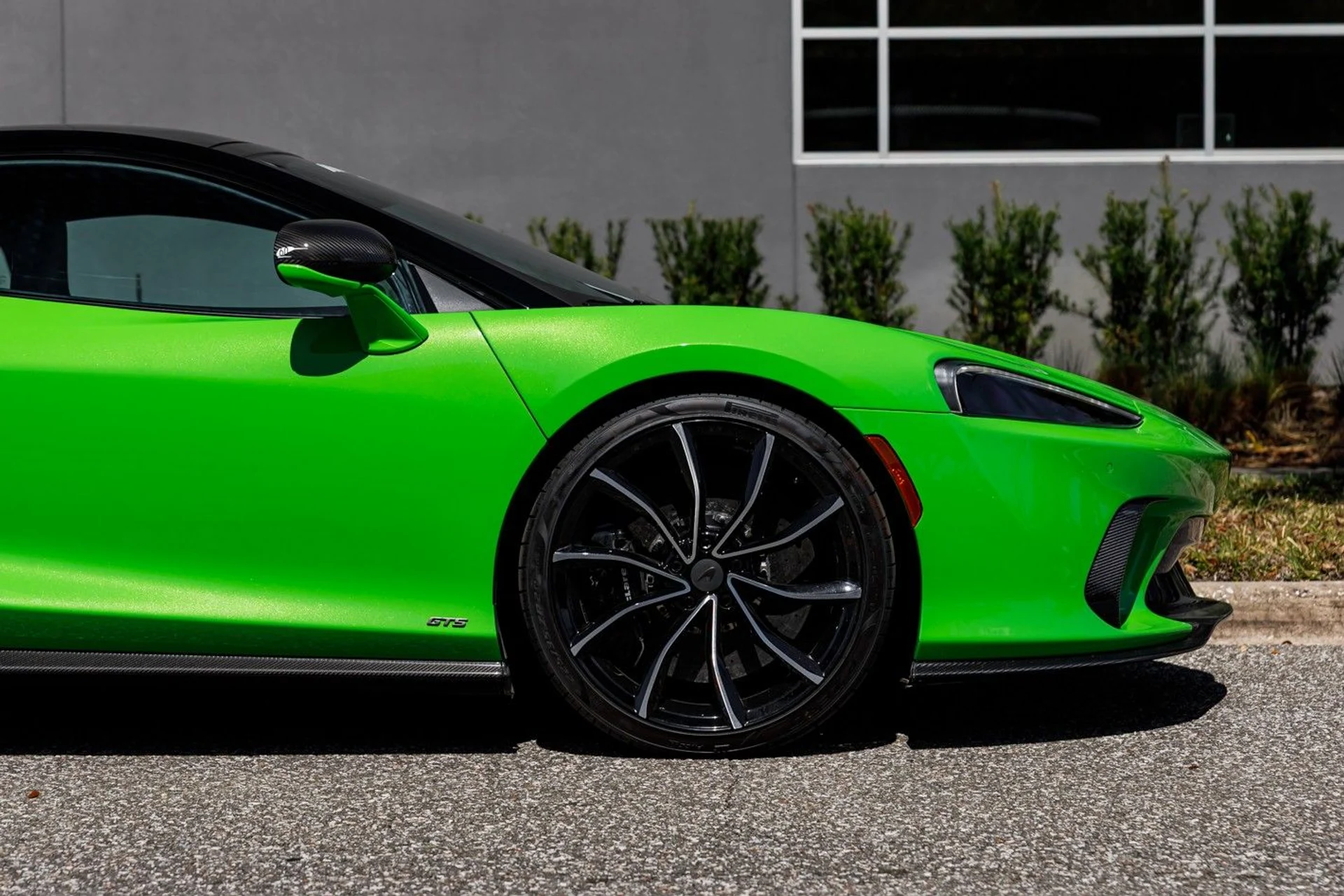 mph004_423086836_466_p5_l_4a08eac7d3