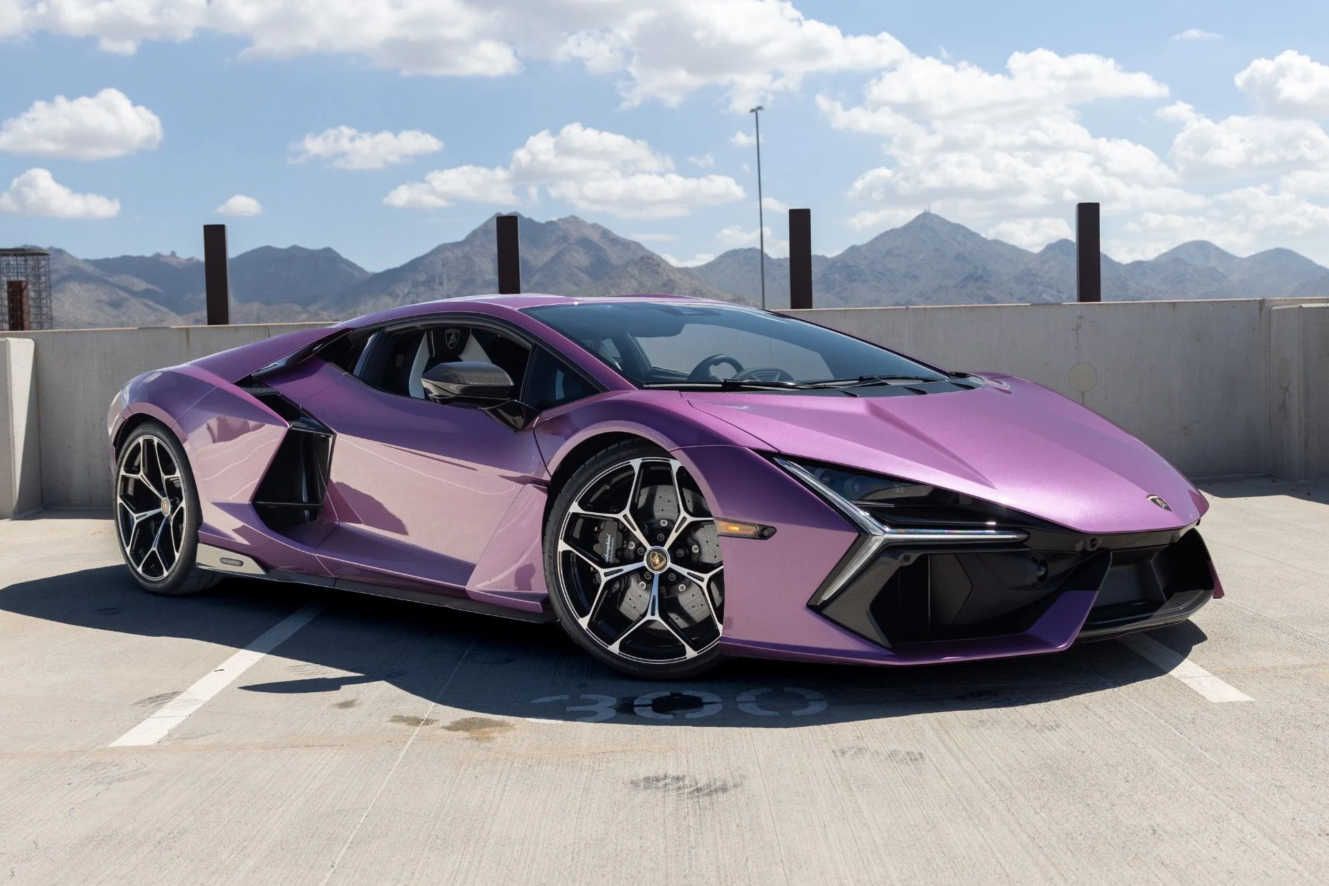 mph004_4234926437_Used_2026_Lamborghini_Revuelto_1788470491_05ef5671fb