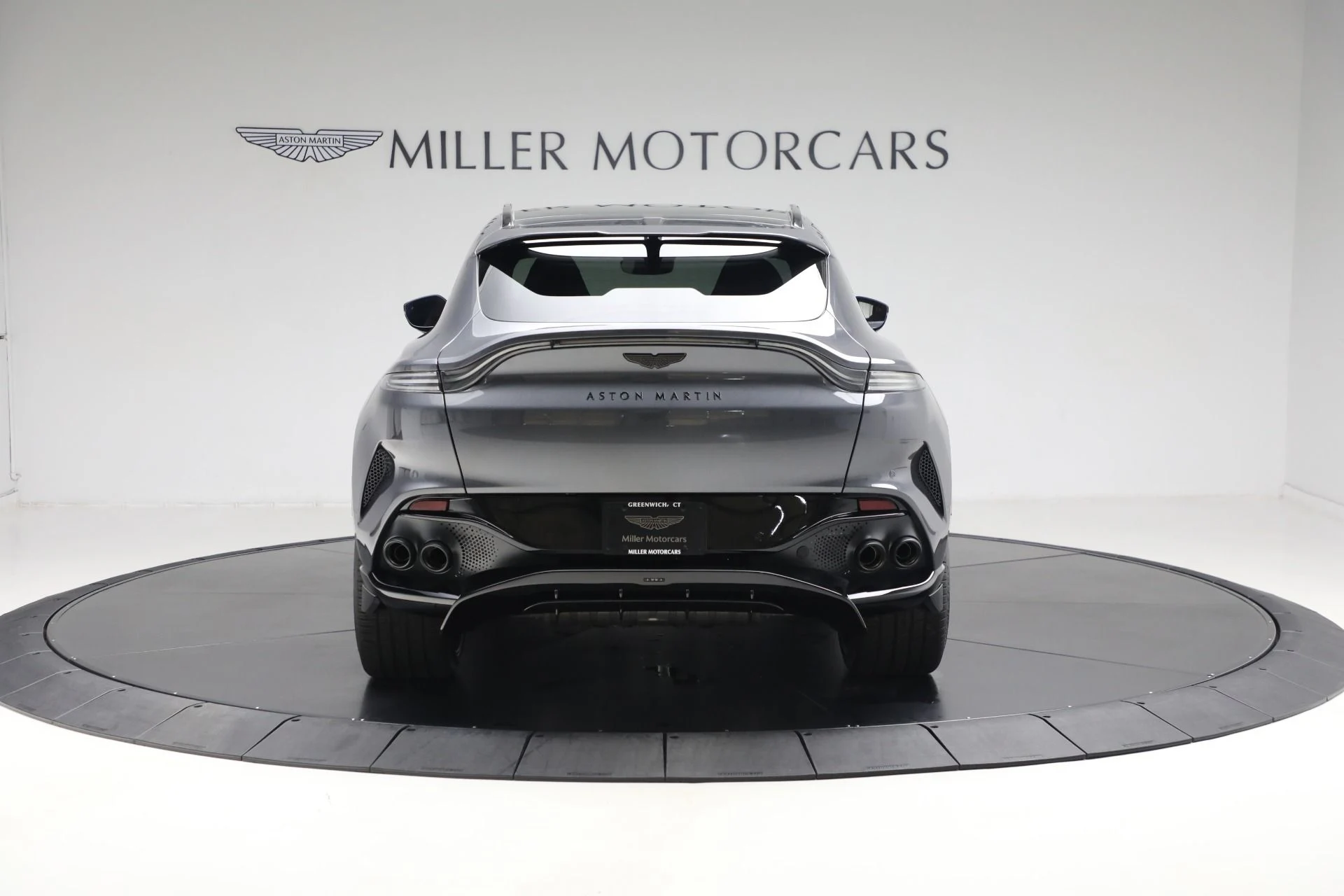 mph004_4237095012_New_2025_Aston_Martin_DBX_707_707_c3ad9004d8