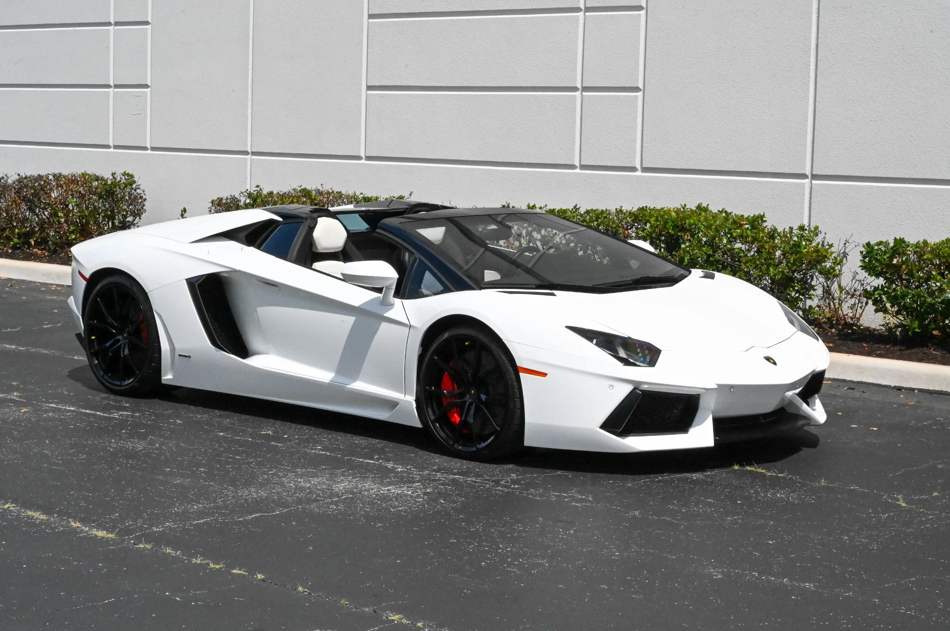 mph004_4238516093_Used_2013_Lamborghini_Aventador_LP_700_4_1743712419_ebd9881568