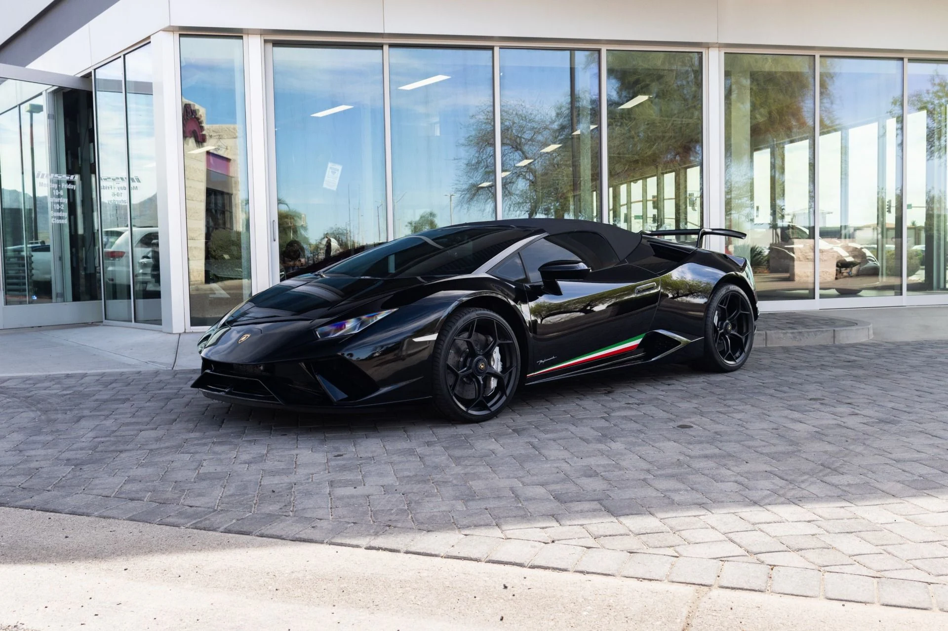 mph004_4241120267_Used_2018_Lamborghini_Huracan_LP_640_4_Performante_Spyder_1772832324_f06b6f876a