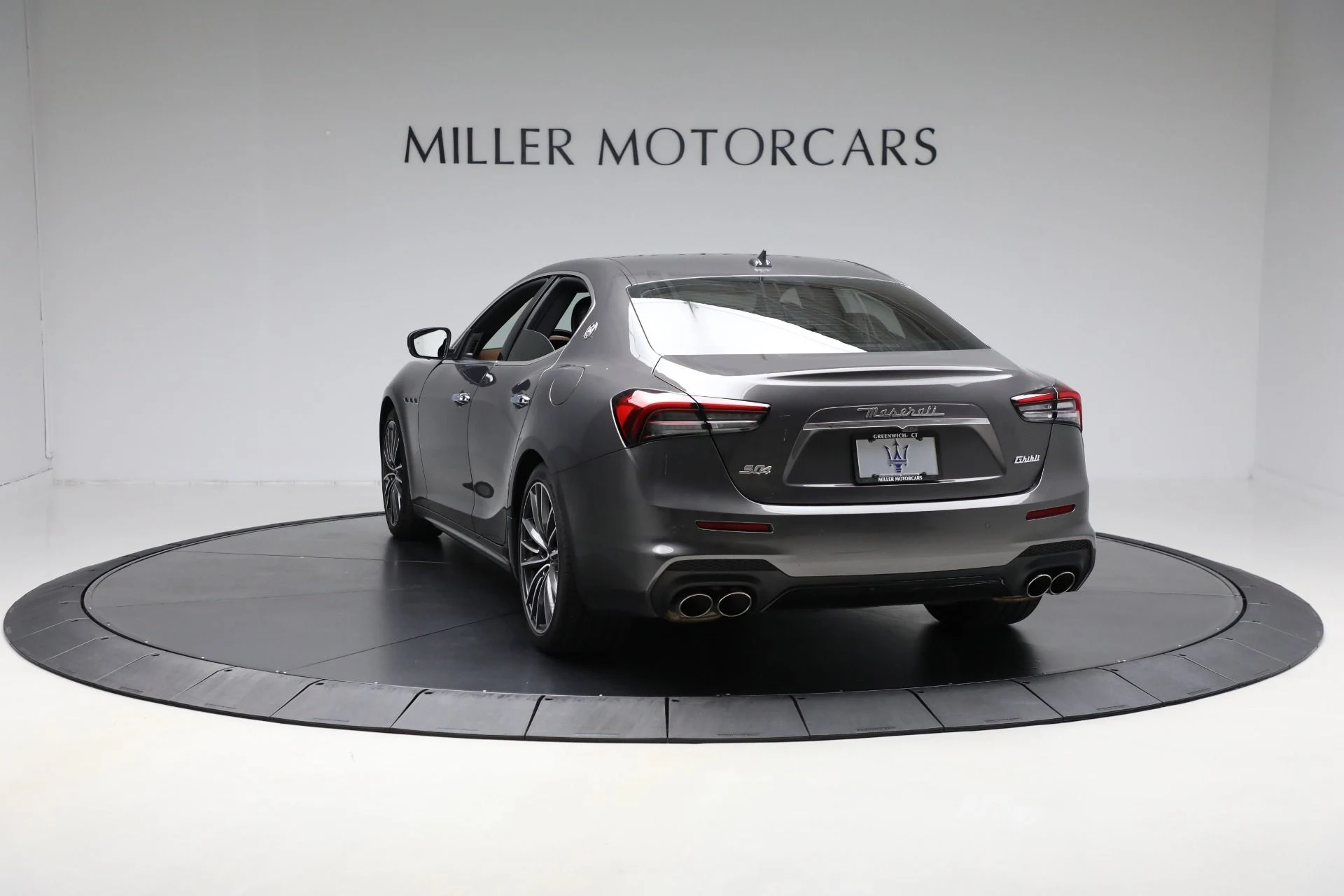 mph004_424352308_Used_2021_Maserati_Ghibli_S_Q4_6f79ab1588