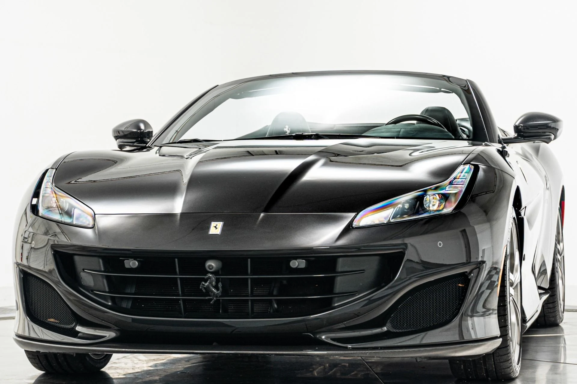 mph004_4247920157_Used_2020_Ferrari_Portofino_Lots_of_Interior_Carbon_Square_Quilting_Magneride_Suspension_1763996750_66fae74aca