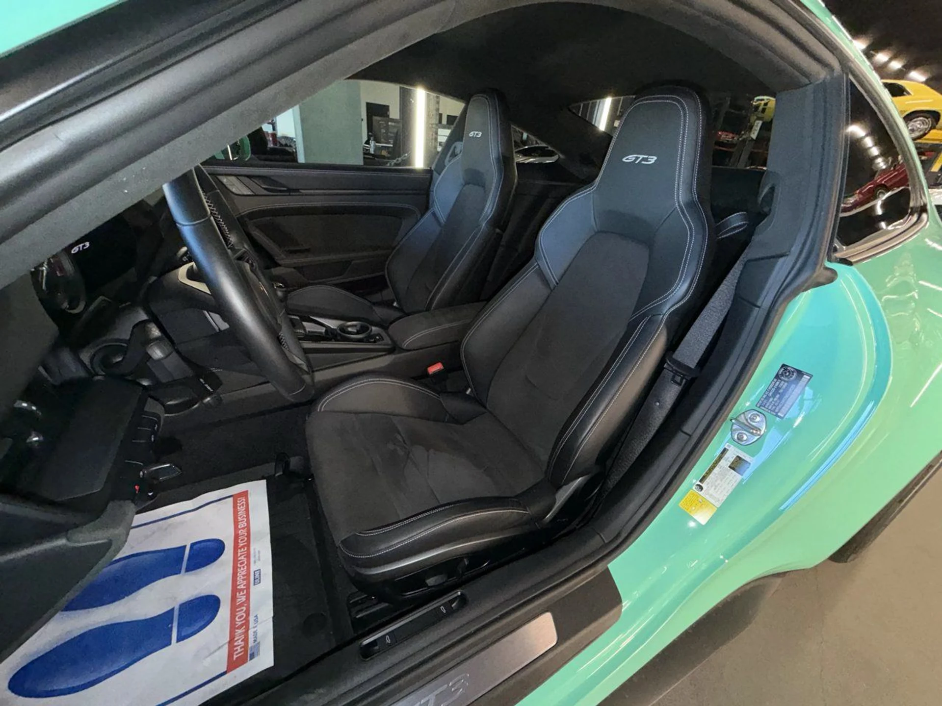 mph004_425075561_porsche_911_2022_f73485cd8b