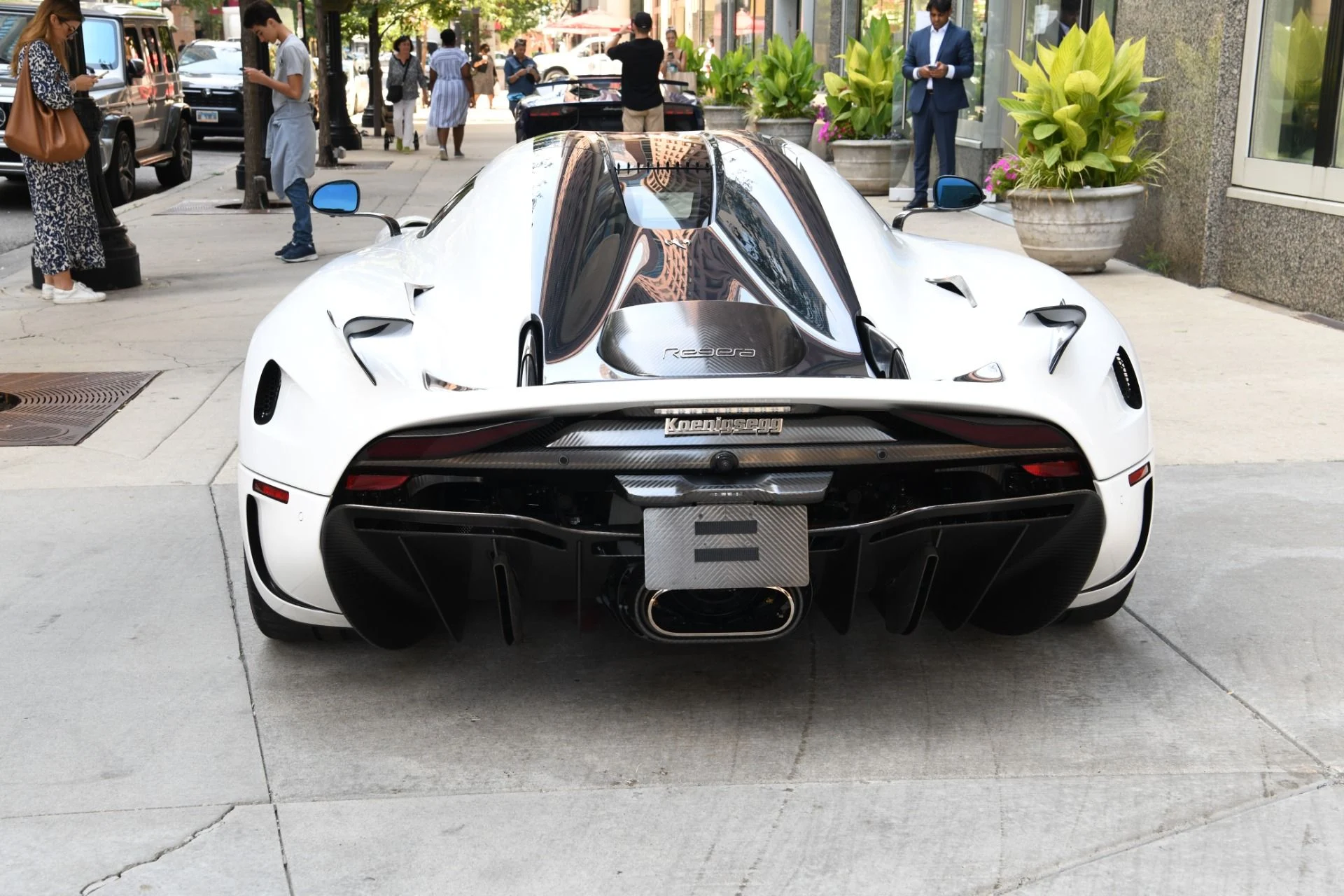 mph004_426813866_10195_p6_l_7ba7920029