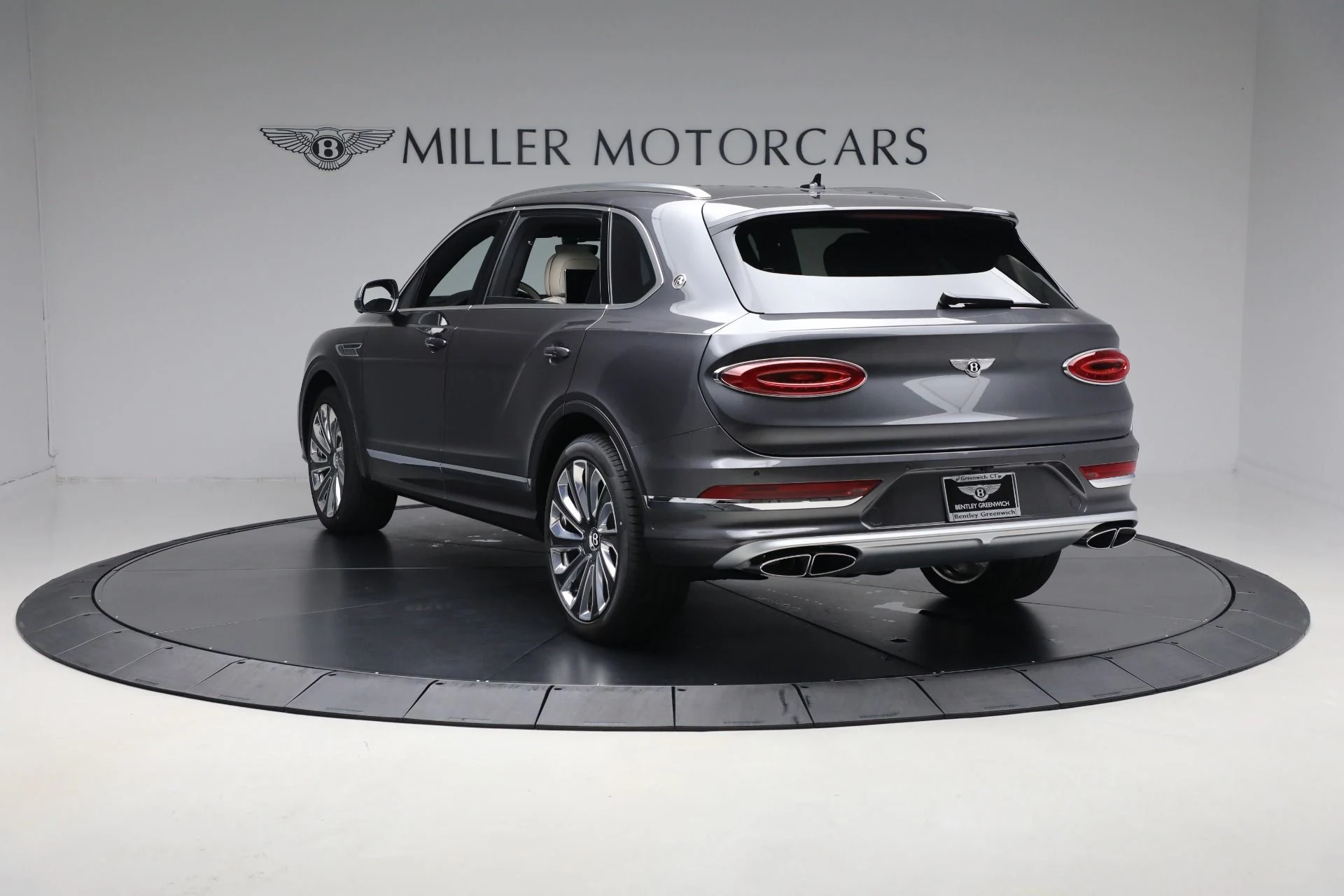 mph004_4278215611_New_2025_Bentley_Bentayga_EWB_Mulliner_V8_65598fba14