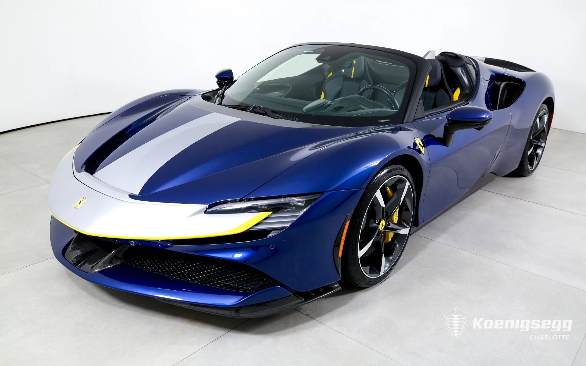 mph004_4278567849_Used_2022_Ferrari_SF_90_Spider_1775659958_15218b8473