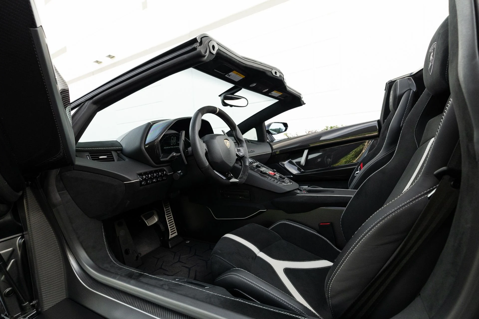 mph004_4279238979_Used_2020_Lamborghini_Aventador_LP_770_4_SVJ_Roadster_1766609736_b2b67946c5