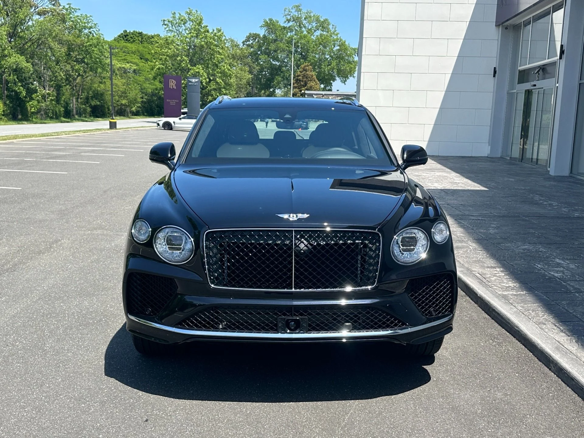 mph004_428229845_Used_2026_Bentley_Bentayga_V8_1786136311_4ca19caa26