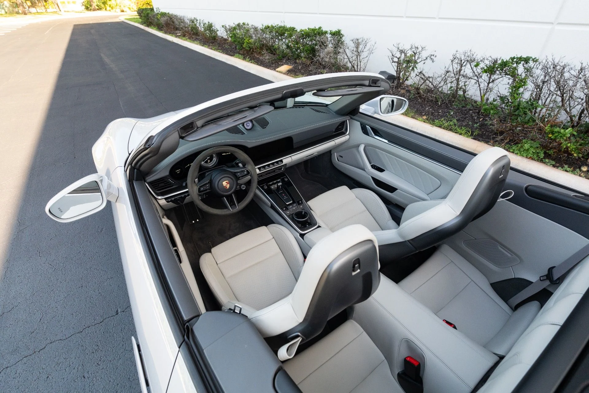 mph004_4288187207_Used_2025_Porsche_911_Cabriolet_Turbo_S_1769622703_6b090dca73