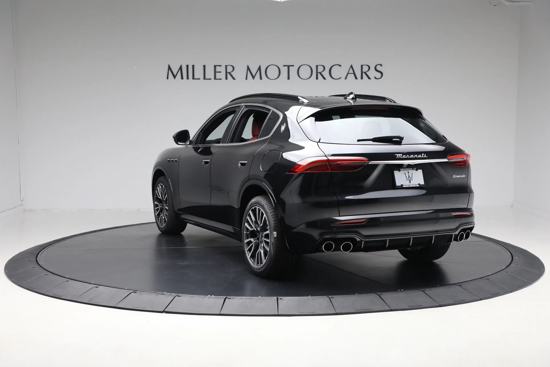 mph004_43490984_New_2025_Maserati_Grecale_6129076757