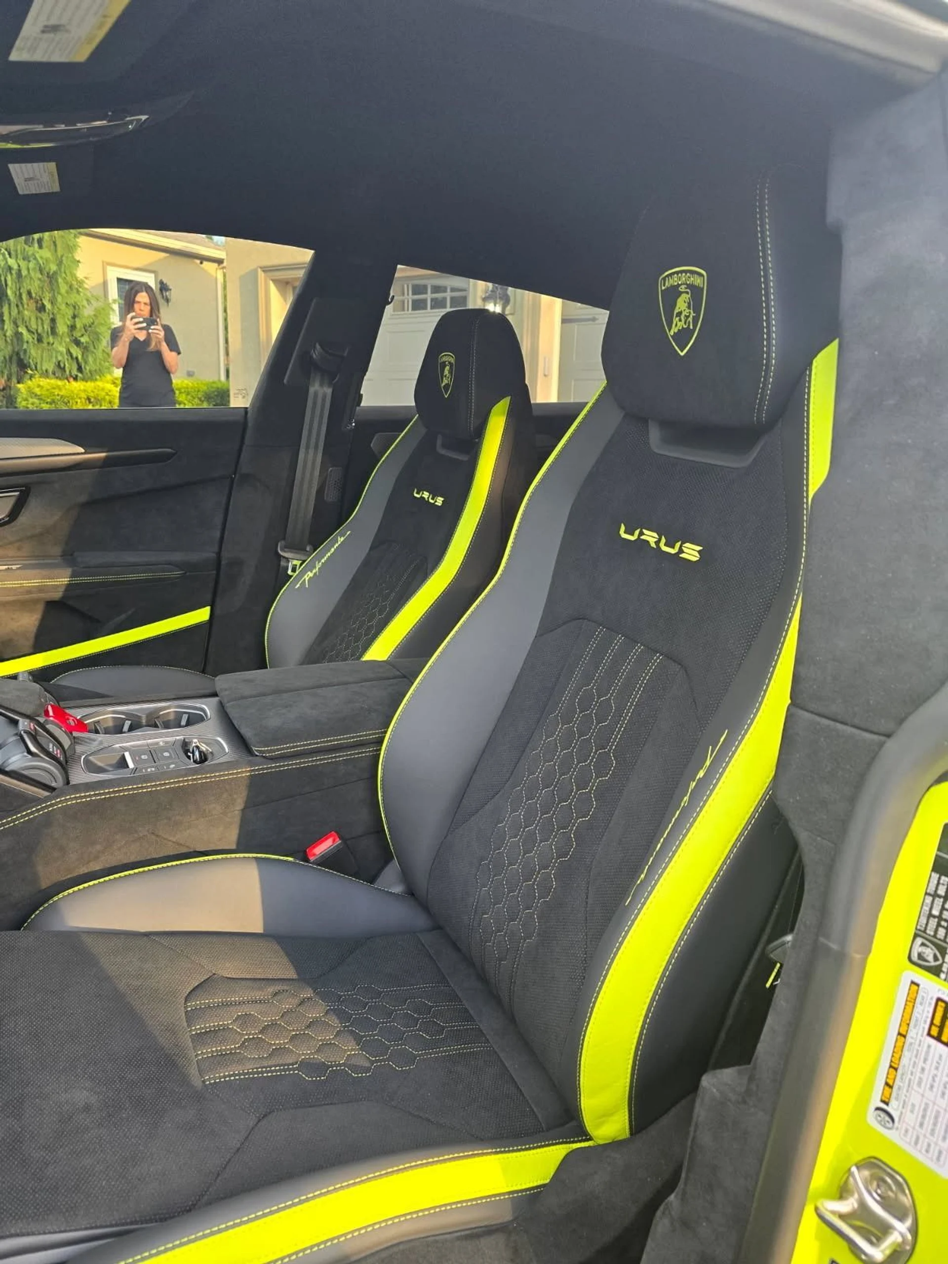 mph004_439880829_Used_2024_Lamborghini_Urus_Performante_1753737997_5d43b218ec