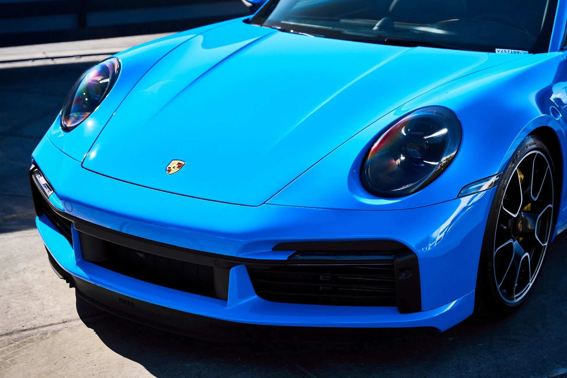 mph004_441684288_Used_2023_Porsche_911_Turbo_S_1777508477_d0c7df6e6e
