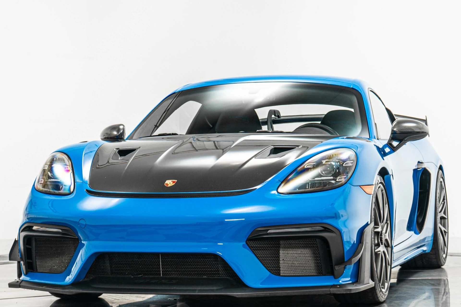 mph004_445952169_Used_2023_Porsche_718_Cayman_GT_4_RS_Weissach_Package_Low_Miles_Carbon_Ceramic_Brakes_1758315084_0d8692cec4