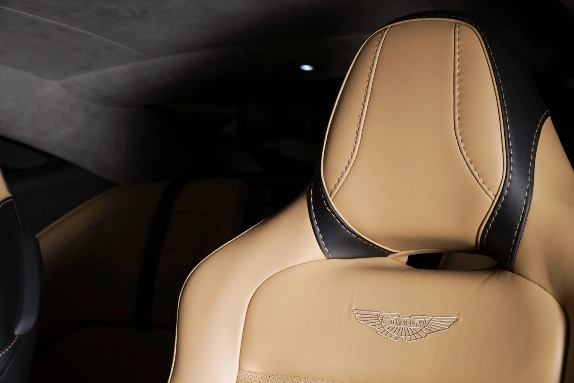 mph004_447940314_Used_2020_Aston_Martin_DBS_Superleggera_1767029161_6113f468c6