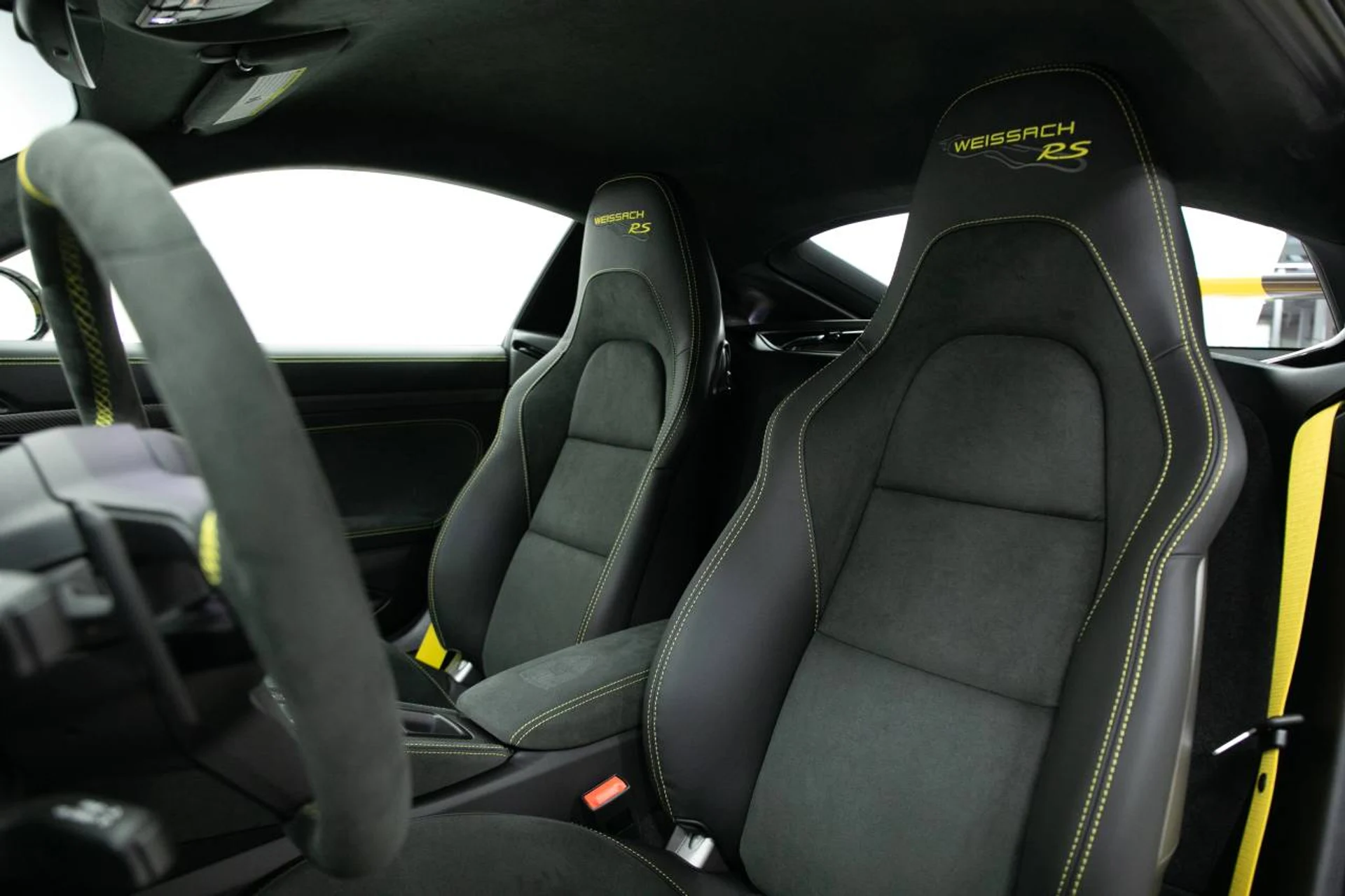 mph004_452144473_11c2aaa7a87fd44876c3b7012bdccec3x_b083a5aa86