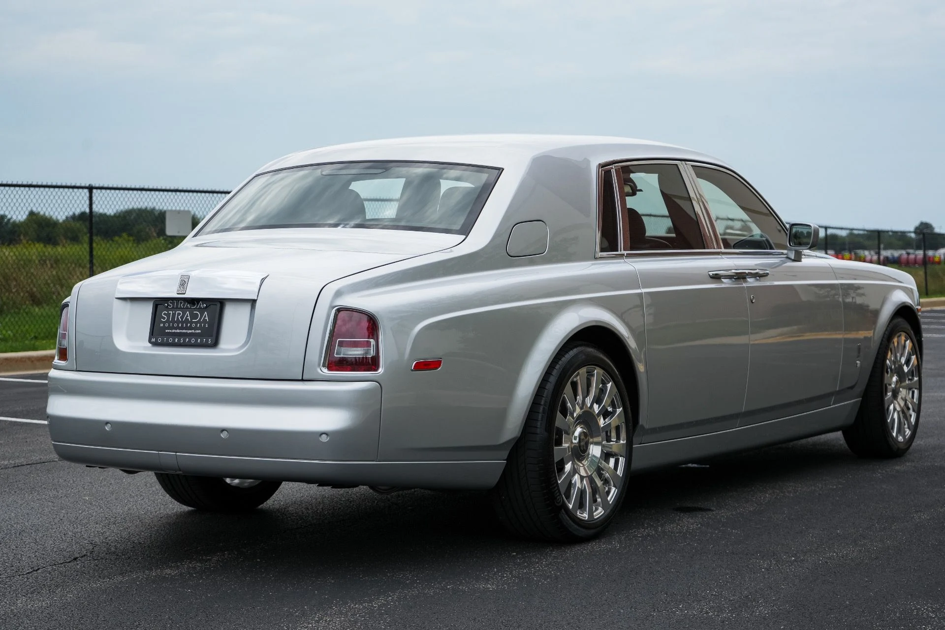 mph004_454589631_Used_2005_Rolls_Royce_Phantom_1787087592_ca696d37de