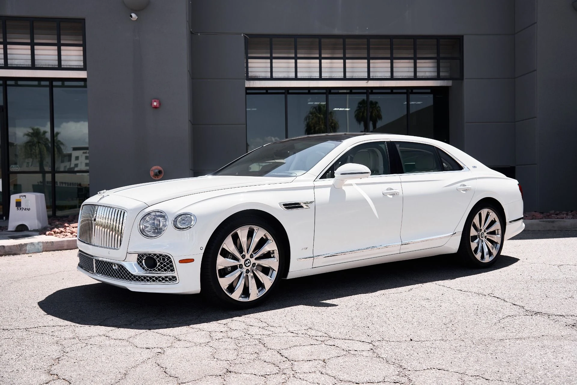 mph004_463784590_Used_2021_Bentley_Flying_Spur_V8_1755391879_2da4332c9f