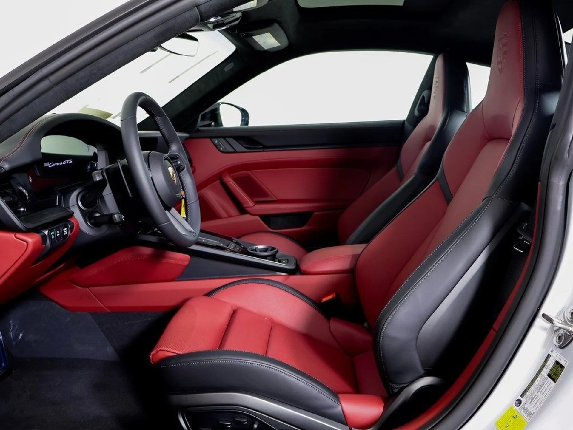 mph004_472645282_b44c360dadb4feb9149bcaa6af4752a0x_3bf743376b