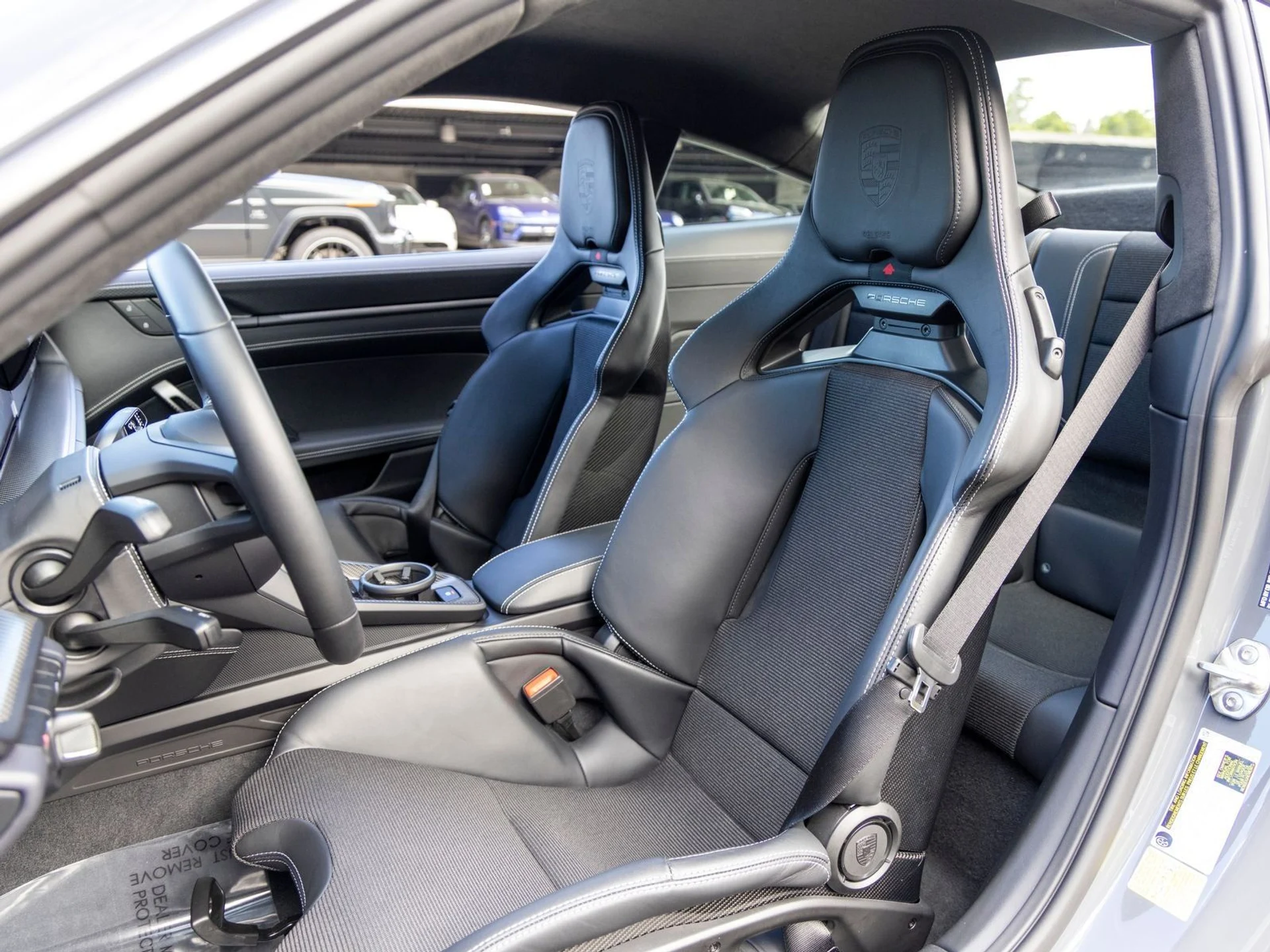 mph004_472651747_5_a04eb903a0