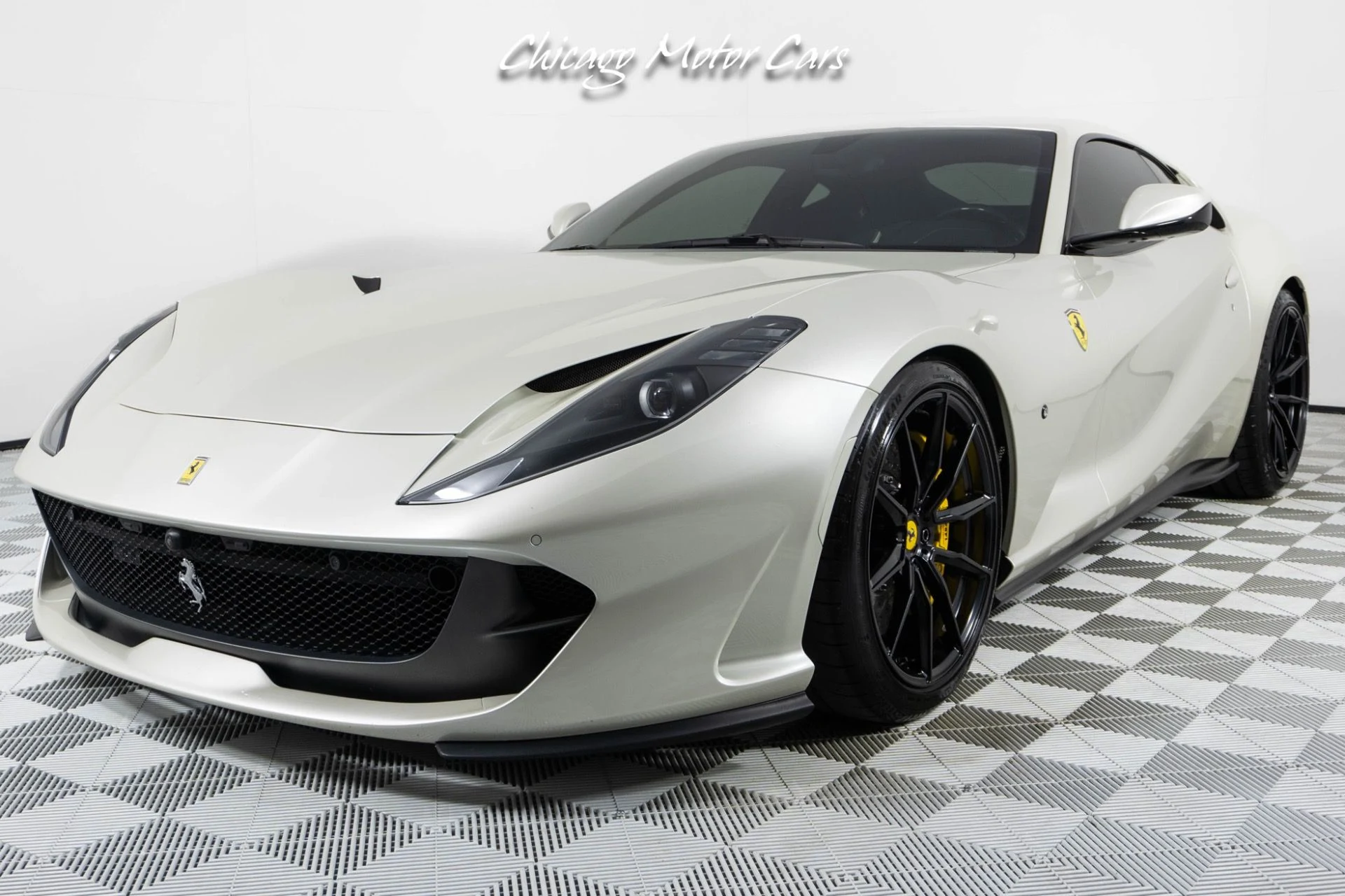 mph004_473890516_11270_p5_l_a54759405c