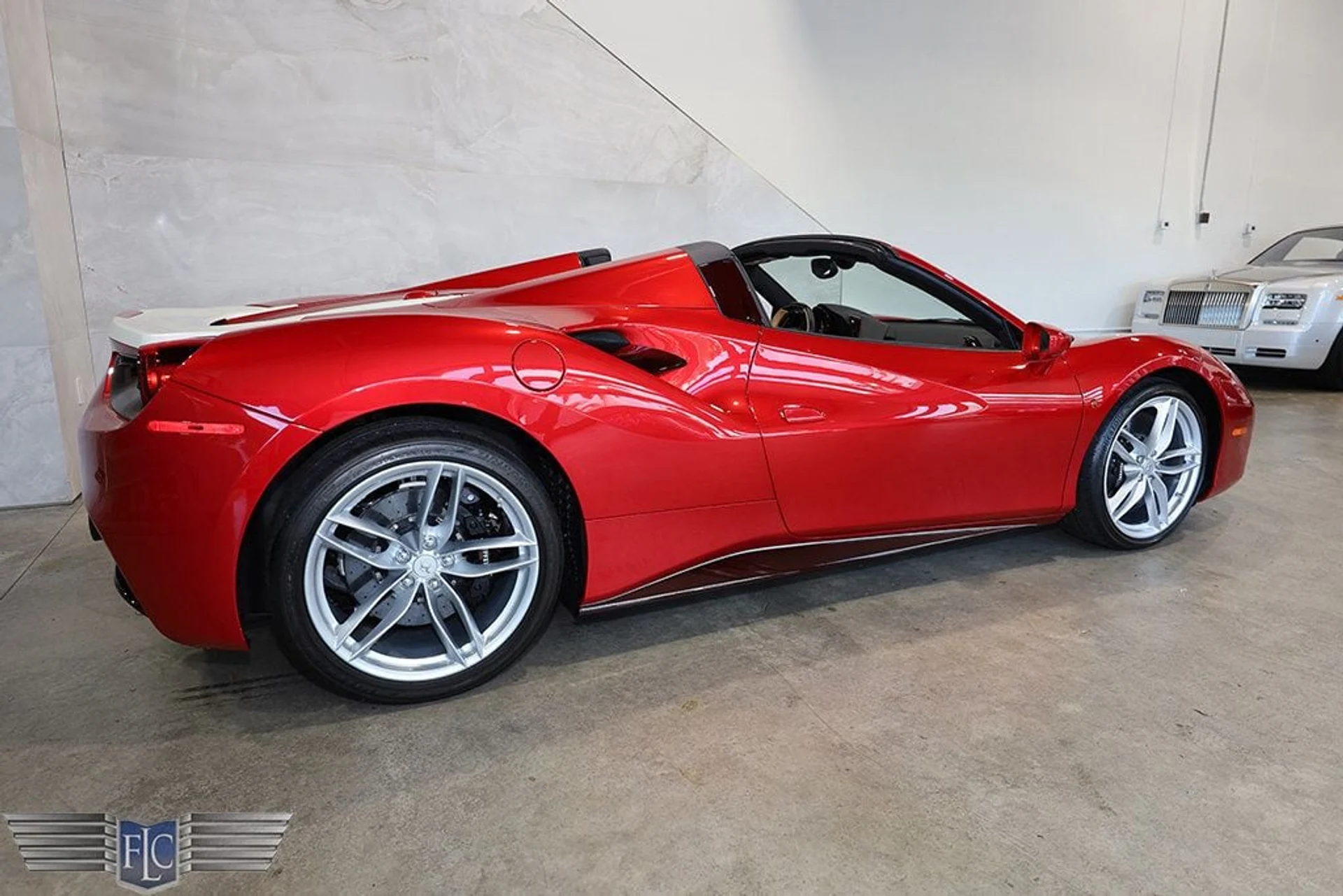 mph004_474672340_used_2019_ferrari_488_spider_convertible_9689_22929028_5_1024_cd16f62b74