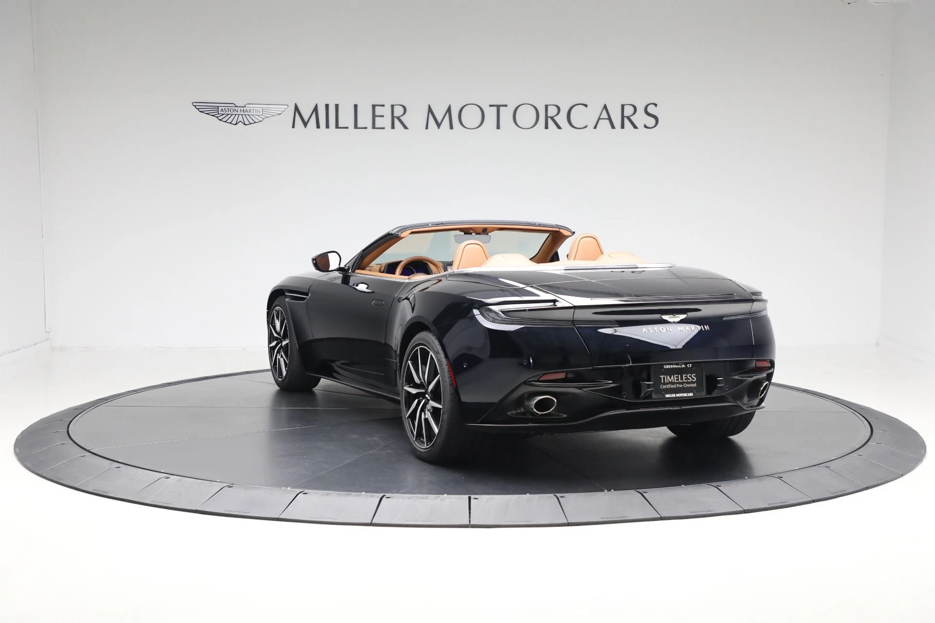 mph004_474729685_Used_2022_Aston_Martin_DB_11_Volante_a77e1178c9
