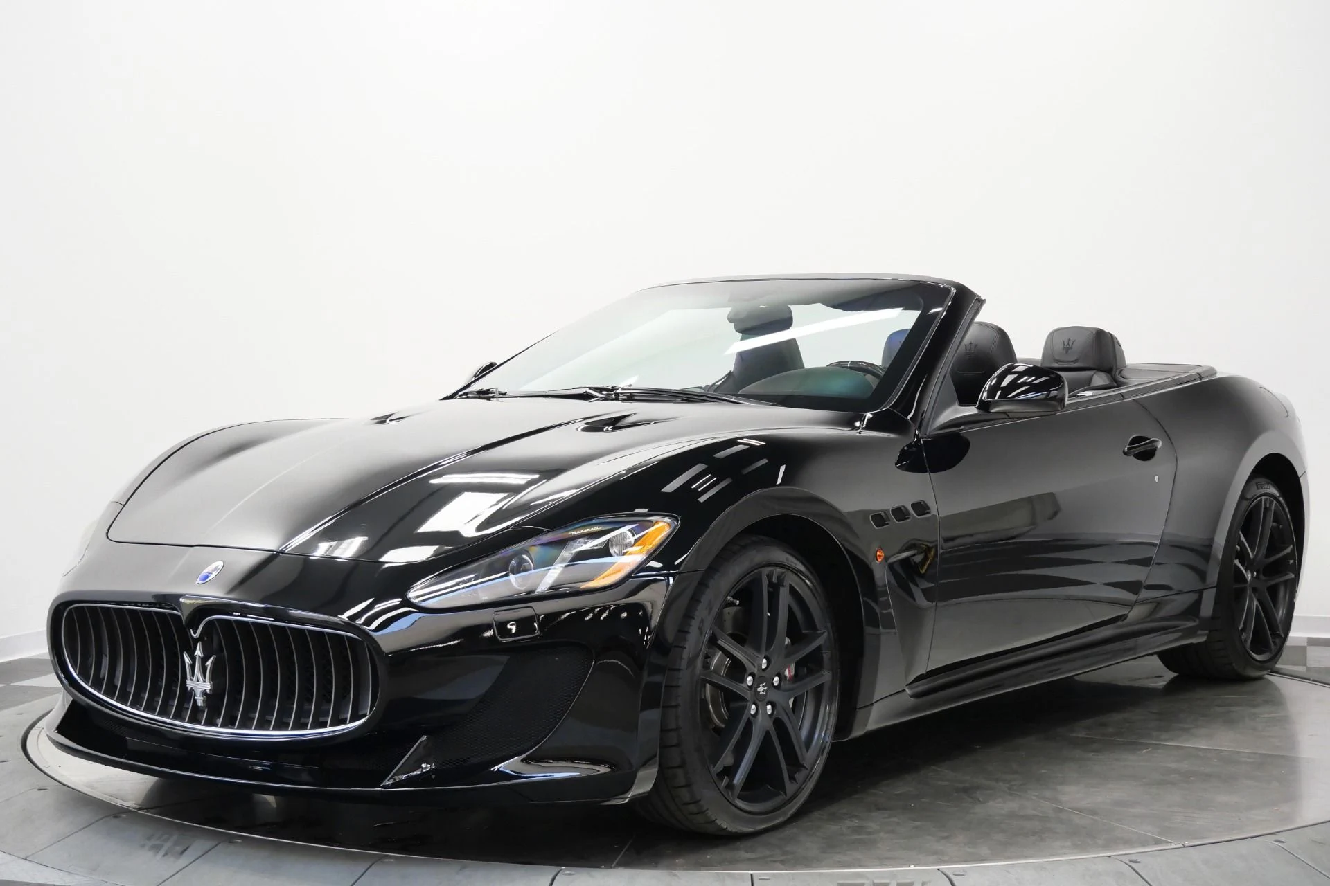 mph004_477098616_Used_2013_Maserati_Gran_Turismo_Convertible_MC_Carbon_Fiber_Interior_Trim_Great_Sound_1773764089_7e86518c4f