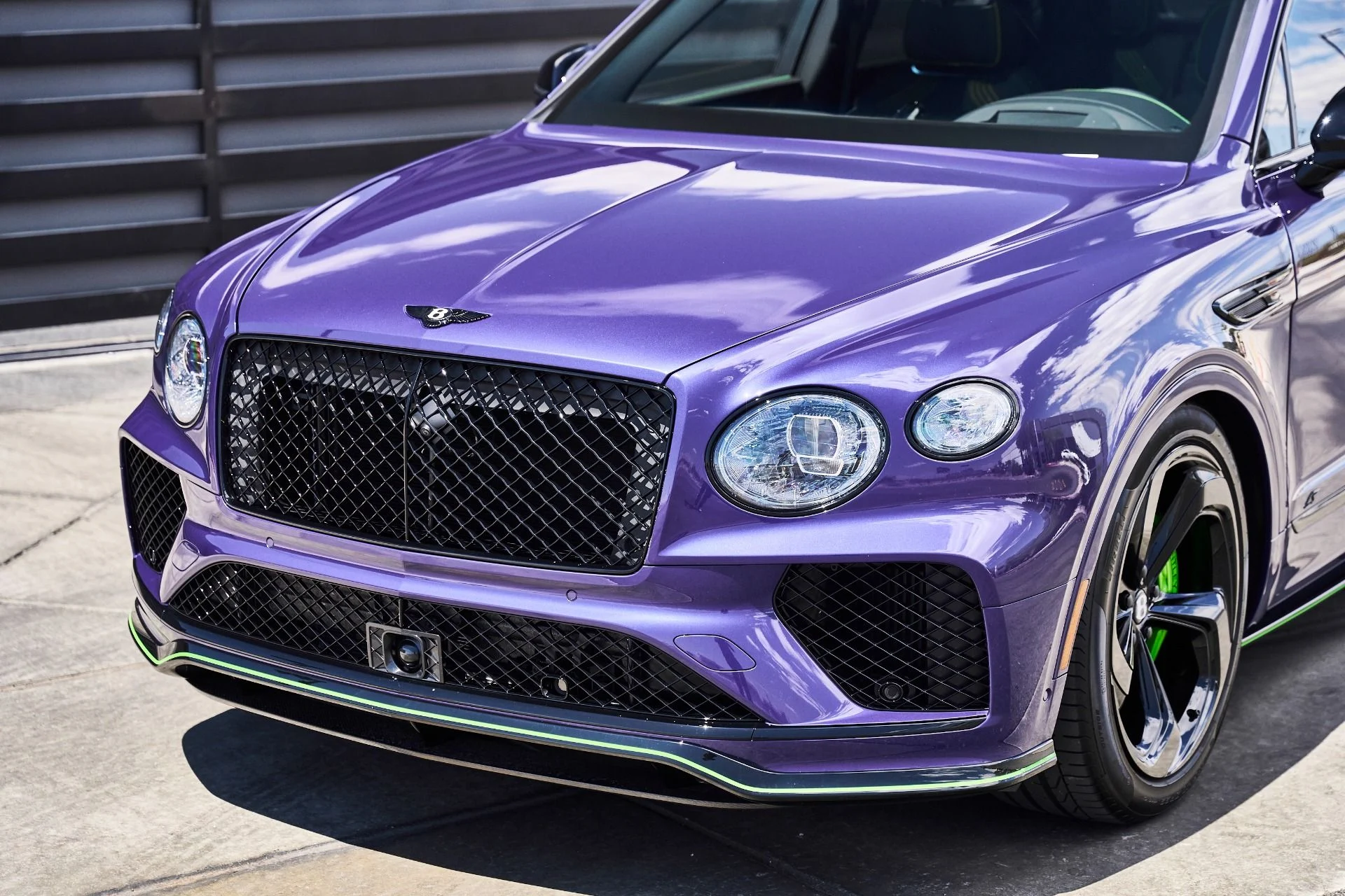 mph004_477716243_Used_2025_Bentley_Bentayga_S_Black_Edition_1777750134_bcc1ec0d9e