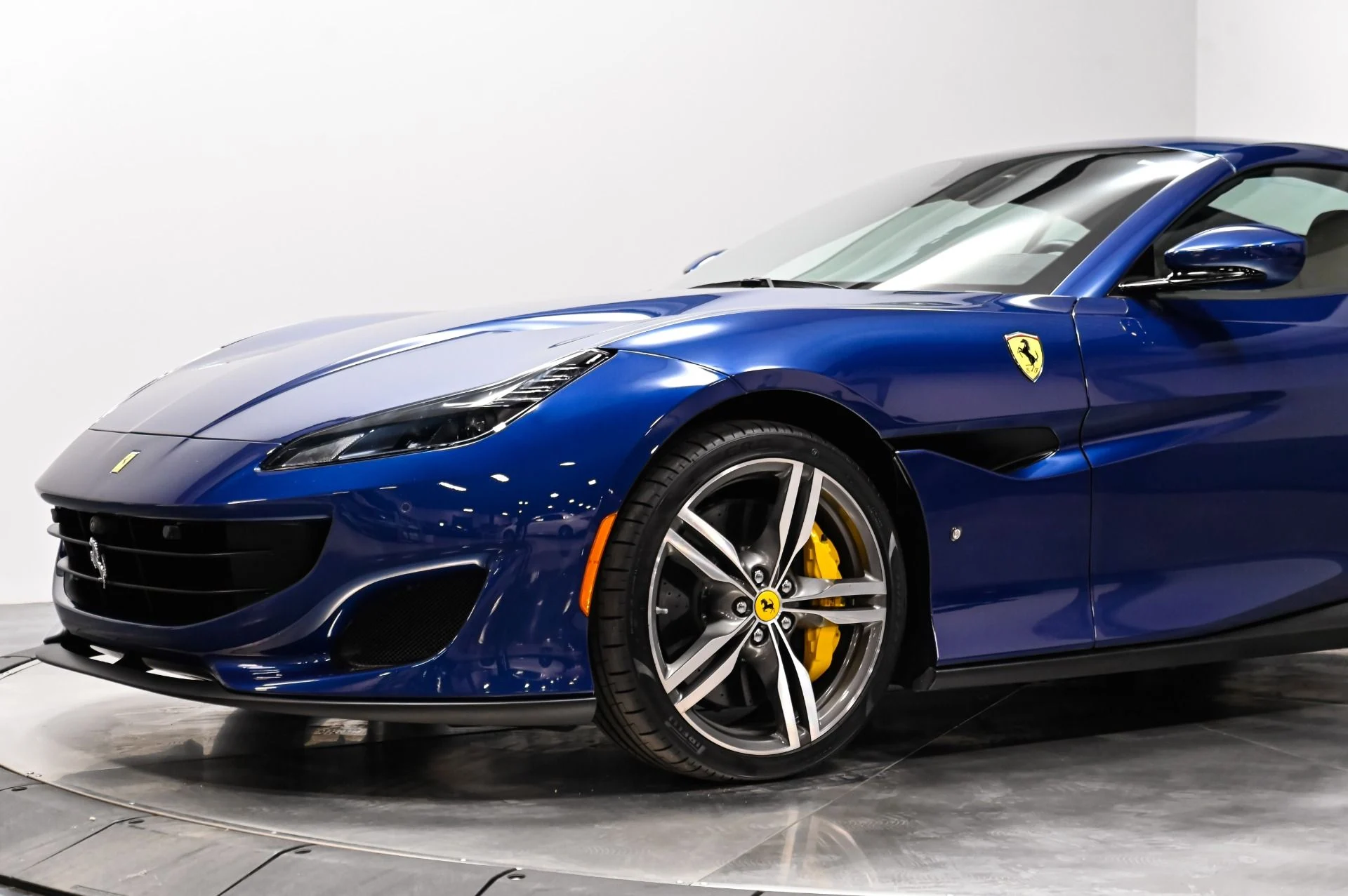 mph004_481148077_Used_2019_Ferrari_Portofino_Base_1790278406_2fb52cc50a