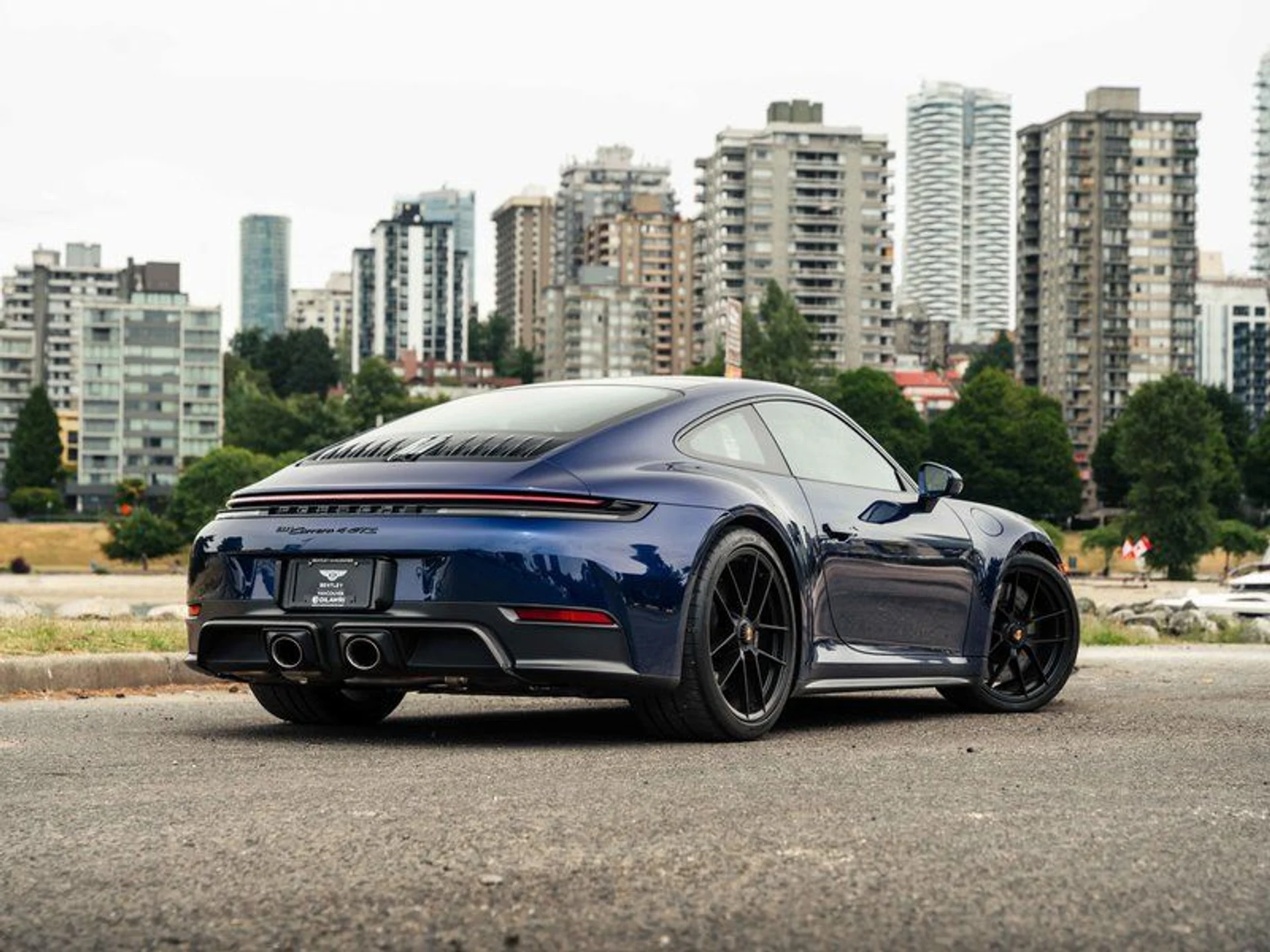 mph004_494881522_38706254_05183_2025_porsche_911_005_eaa26a3d27