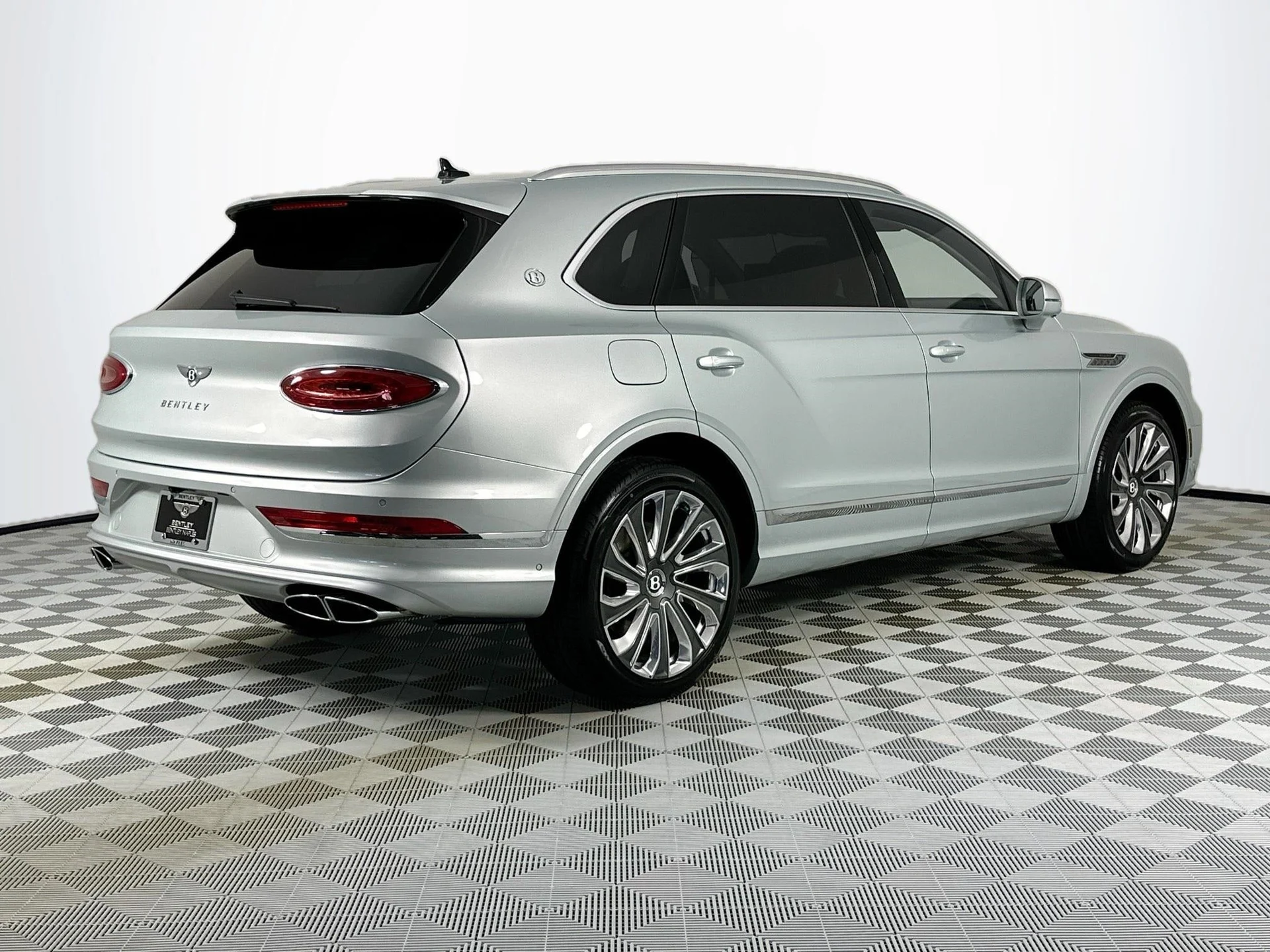 mph004_508416177_5_a6f20d1d1e