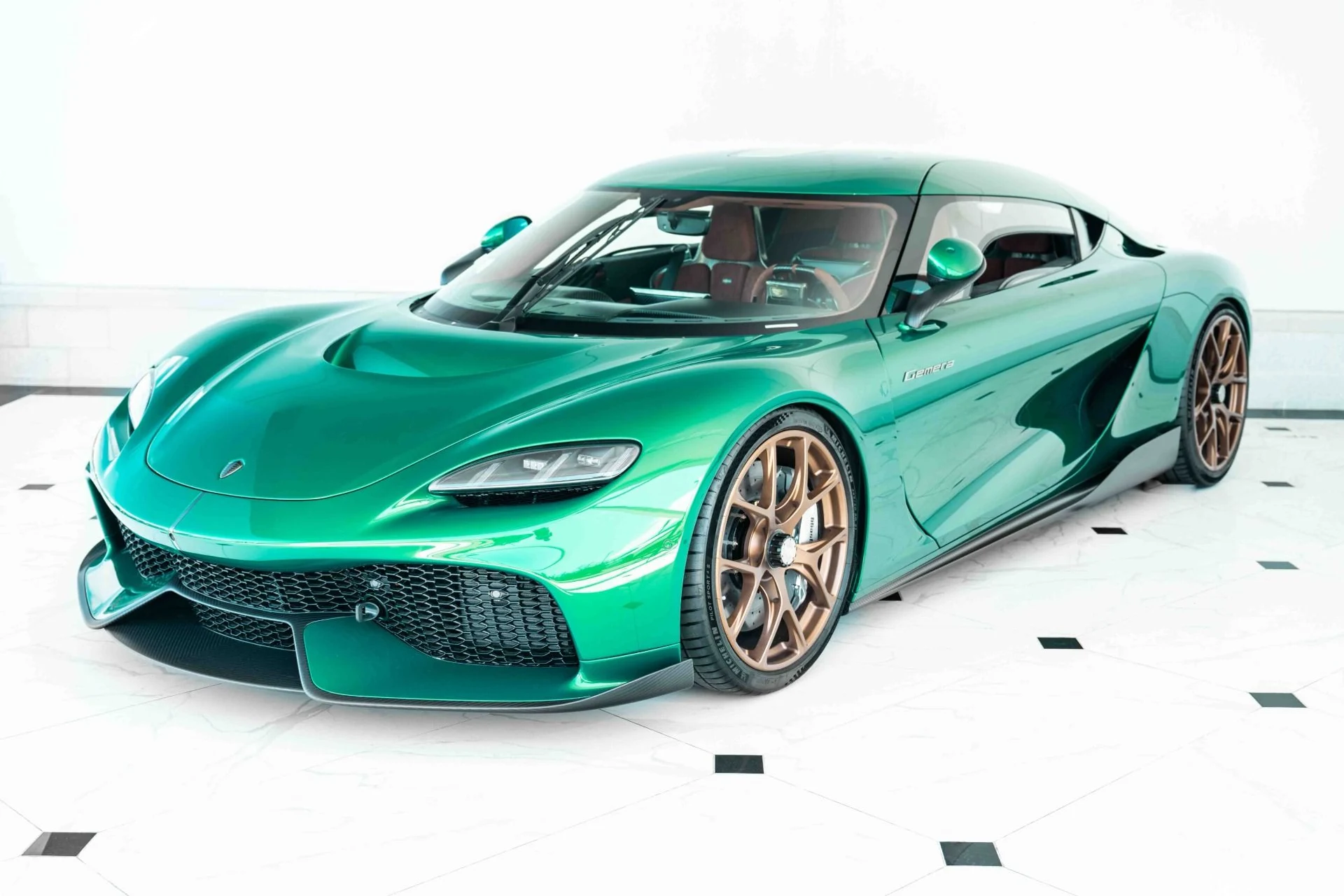 mph004_51802080_New_2023_KOENIGSEGG_GEMERA_1712620739_a328e17582