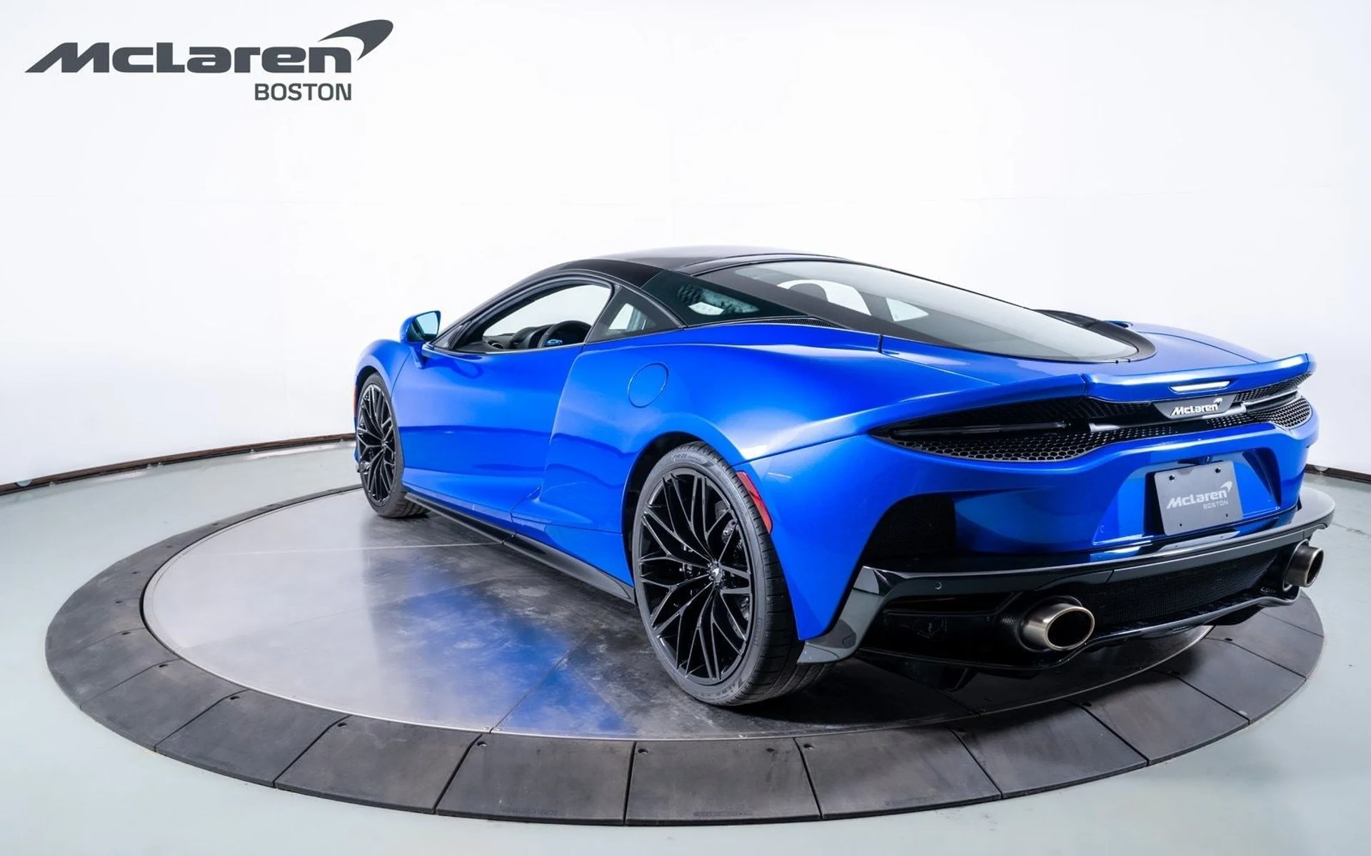 mph004_523973395_3c10a5d45280e8ff21fe2bfc3b6e6facx_50c443a41a