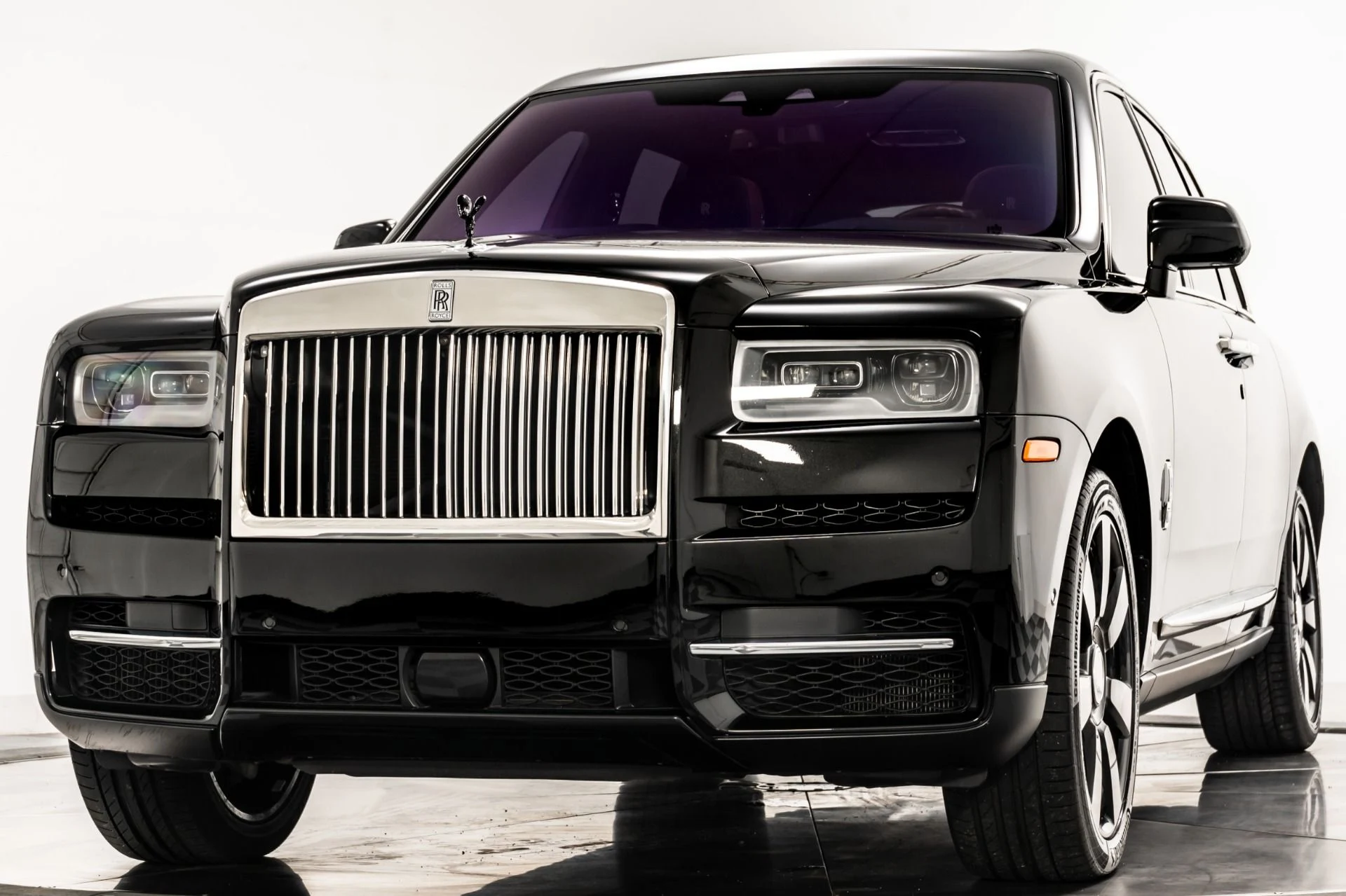mph004_528507797_Used_2020_Rolls_Royce_Cullinan_Two_Tone_Interior_Driver_Assistance_Systems_1780337352_88a86e369f