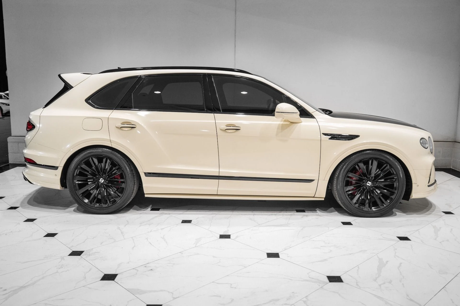 mph004_537814640_Used_2021_Bentley_Bentayga_Speed_1773163710_aa57467ae6