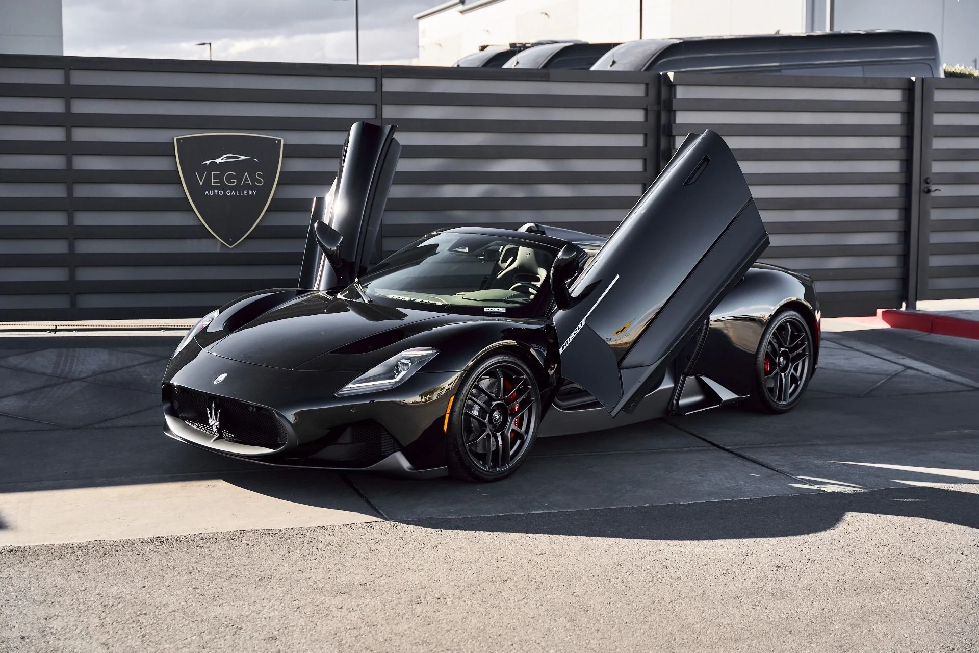 mph004_540646323_Used_2024_Maserati_MC_20_1771382134_e2a8fd5cca