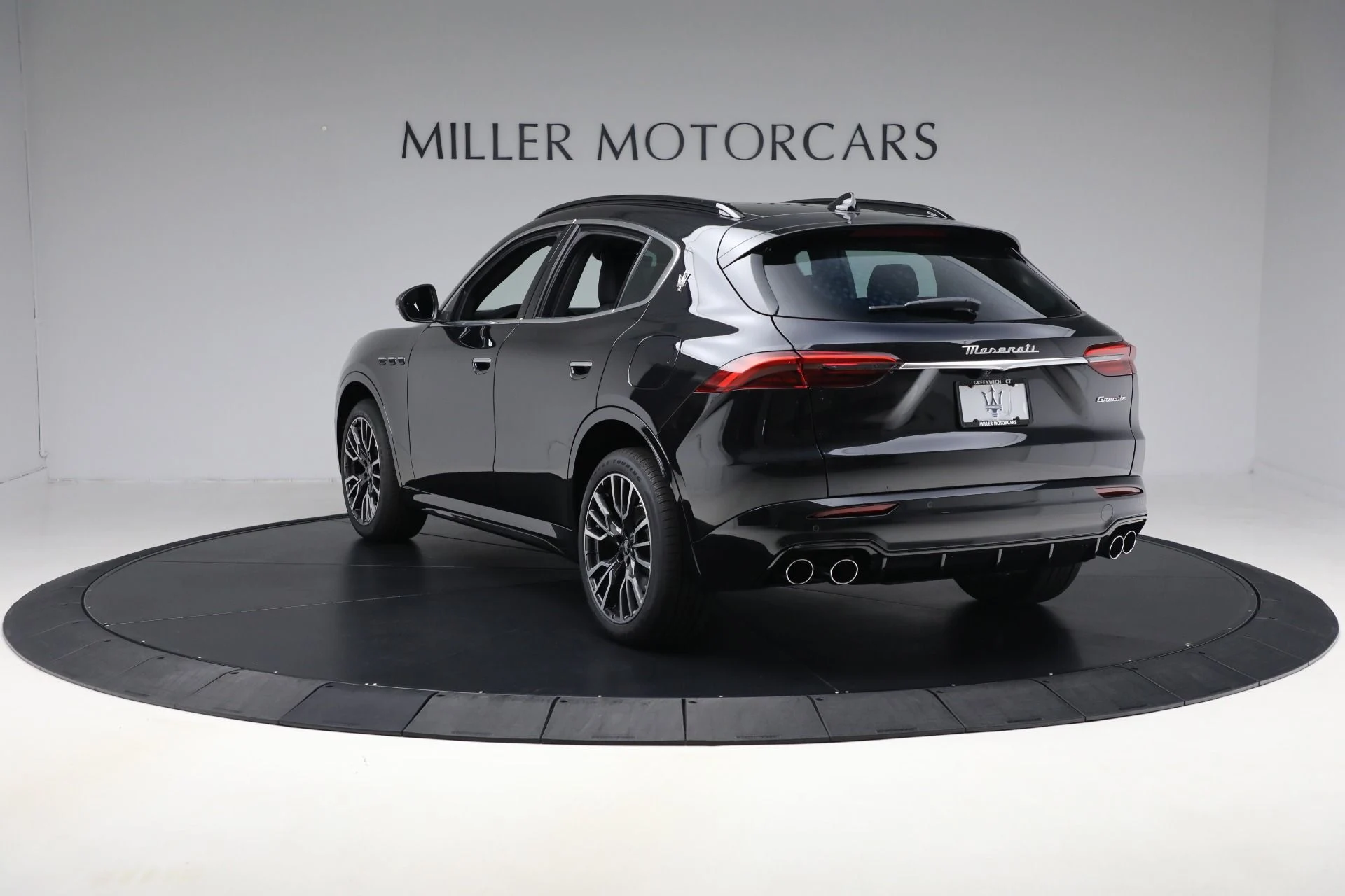 mph004_545675735_New_2025_Maserati_Grecale_bbc01ddefb