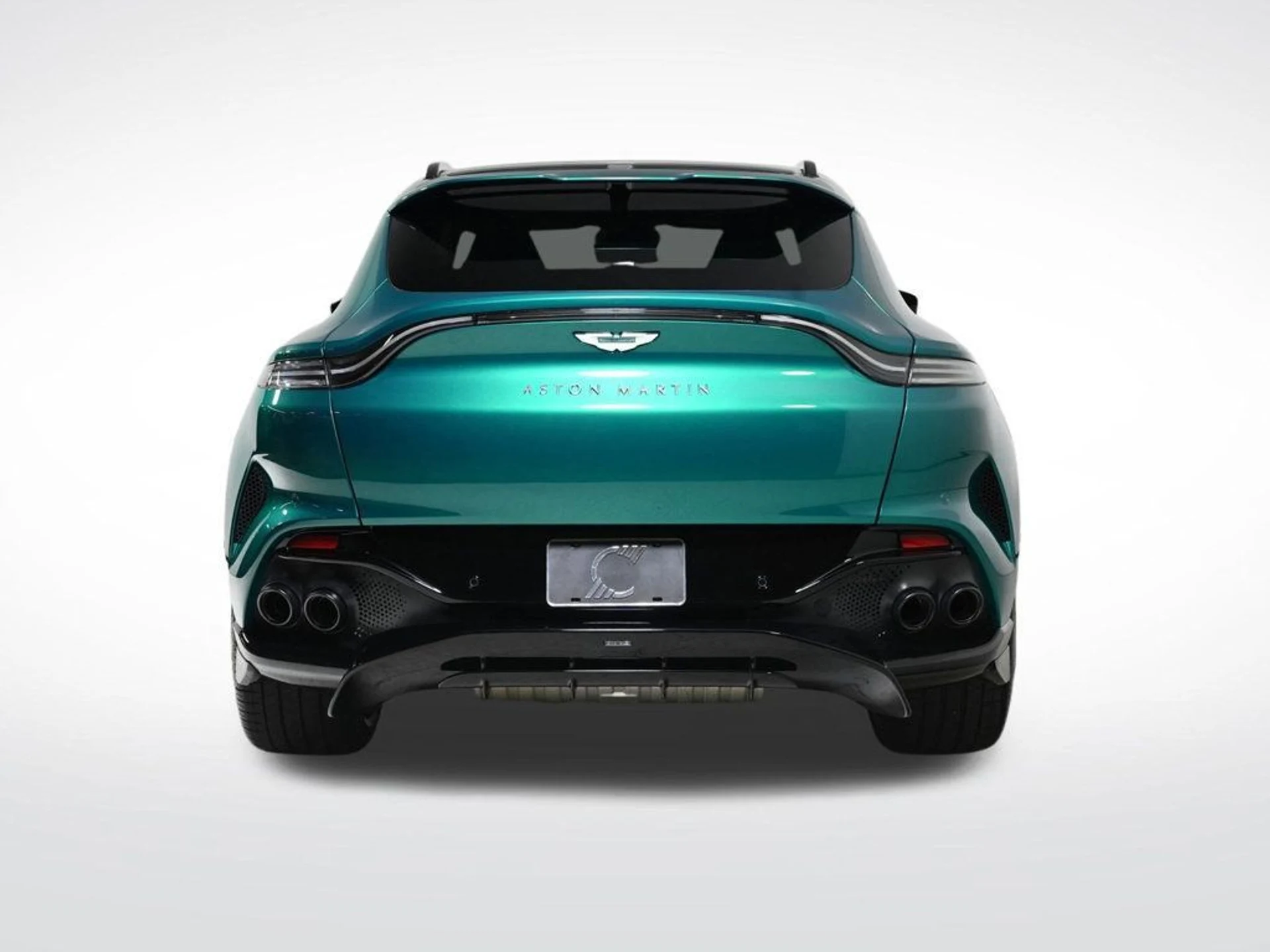 mph004_54784264_new_2026_aston_martin_dbx_707awd_11350_22968751_4_1024_88f17a1389
