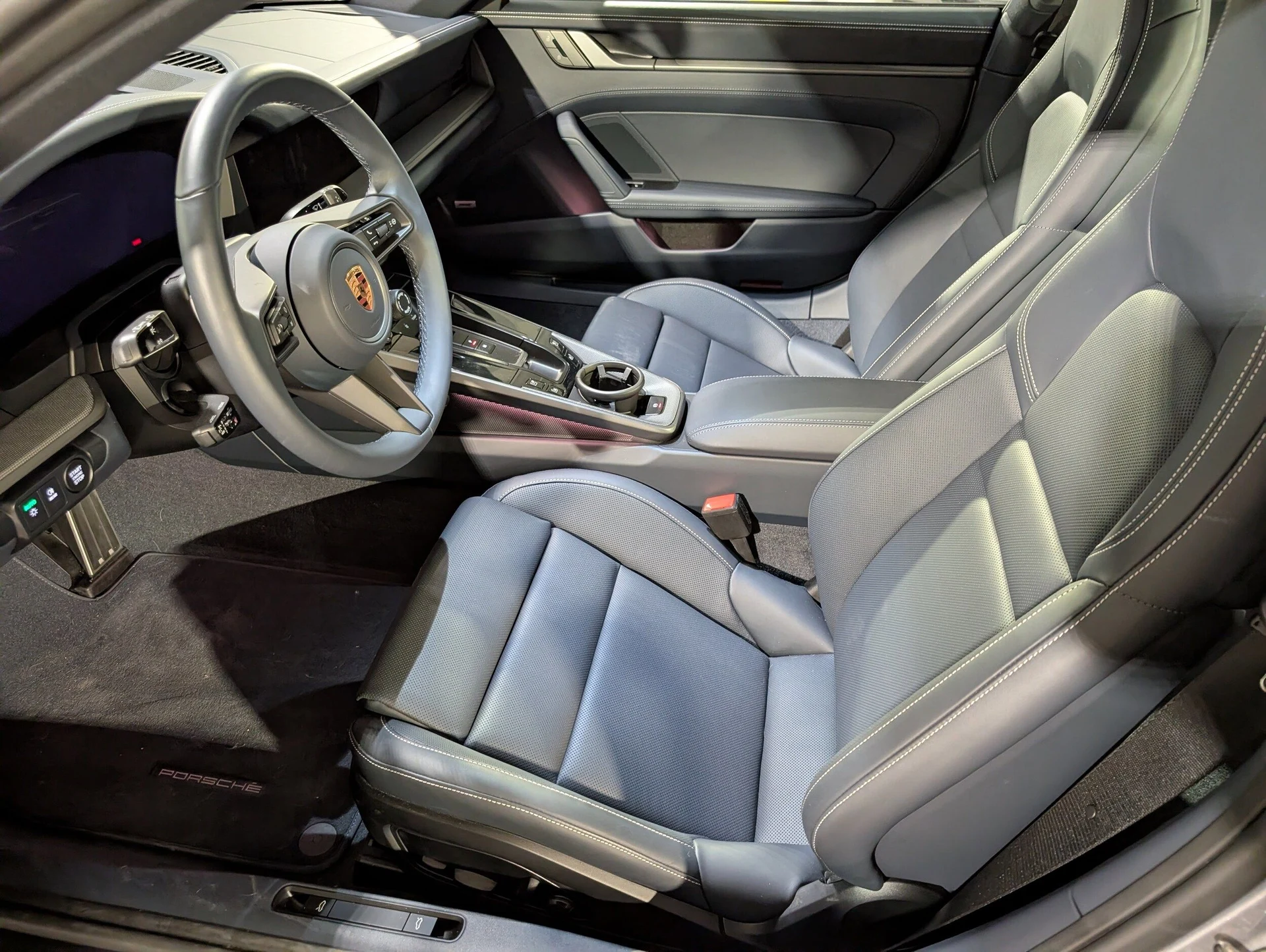 mph004_550972433_95f8a509ddb343c867c69ec44b67c0f7x_84da8242e6