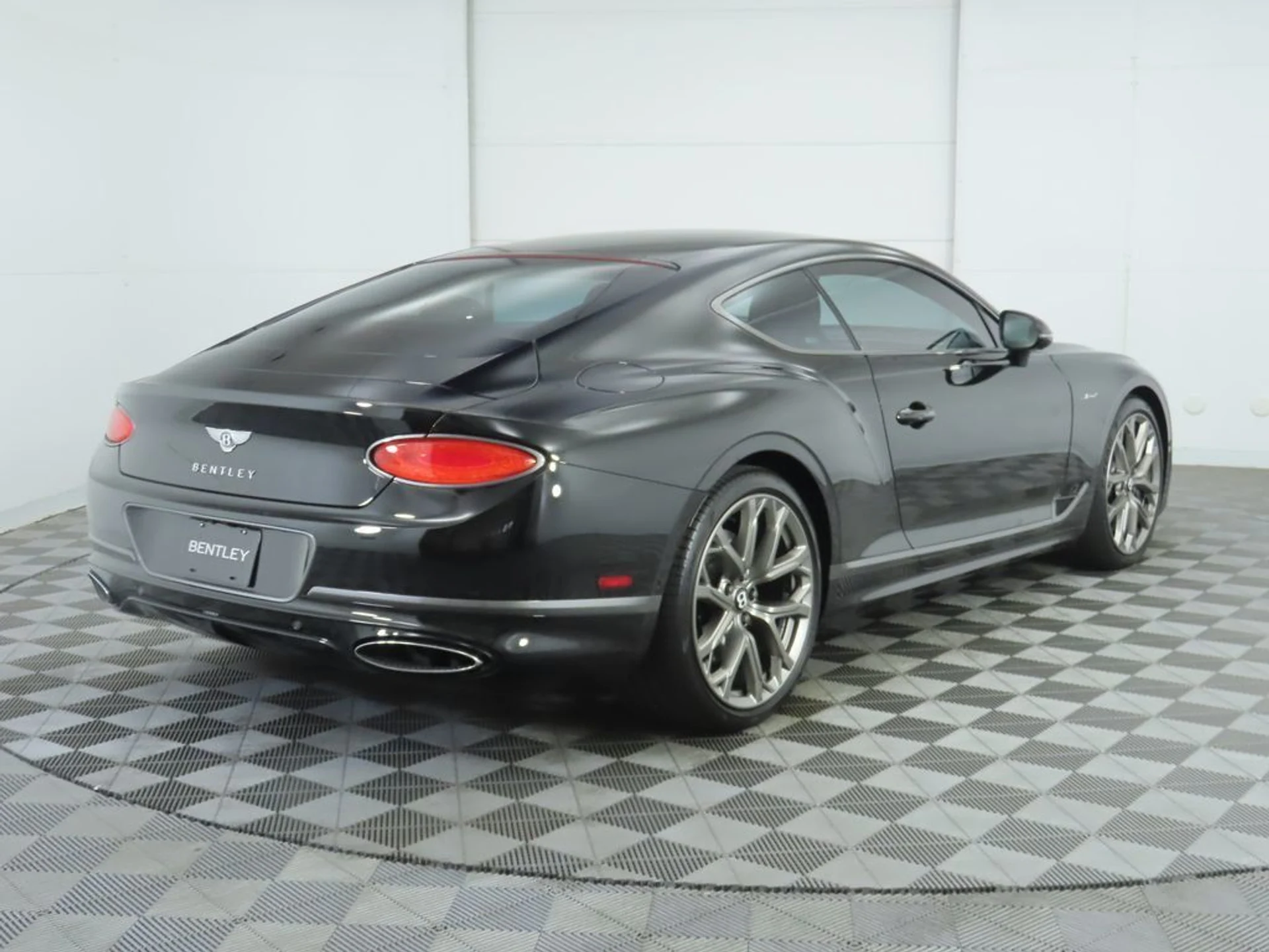 mph004_551080812_used_2024_bentley_continental_gtspeedcoupe_8119_22898884_5_1024_d275d267d0