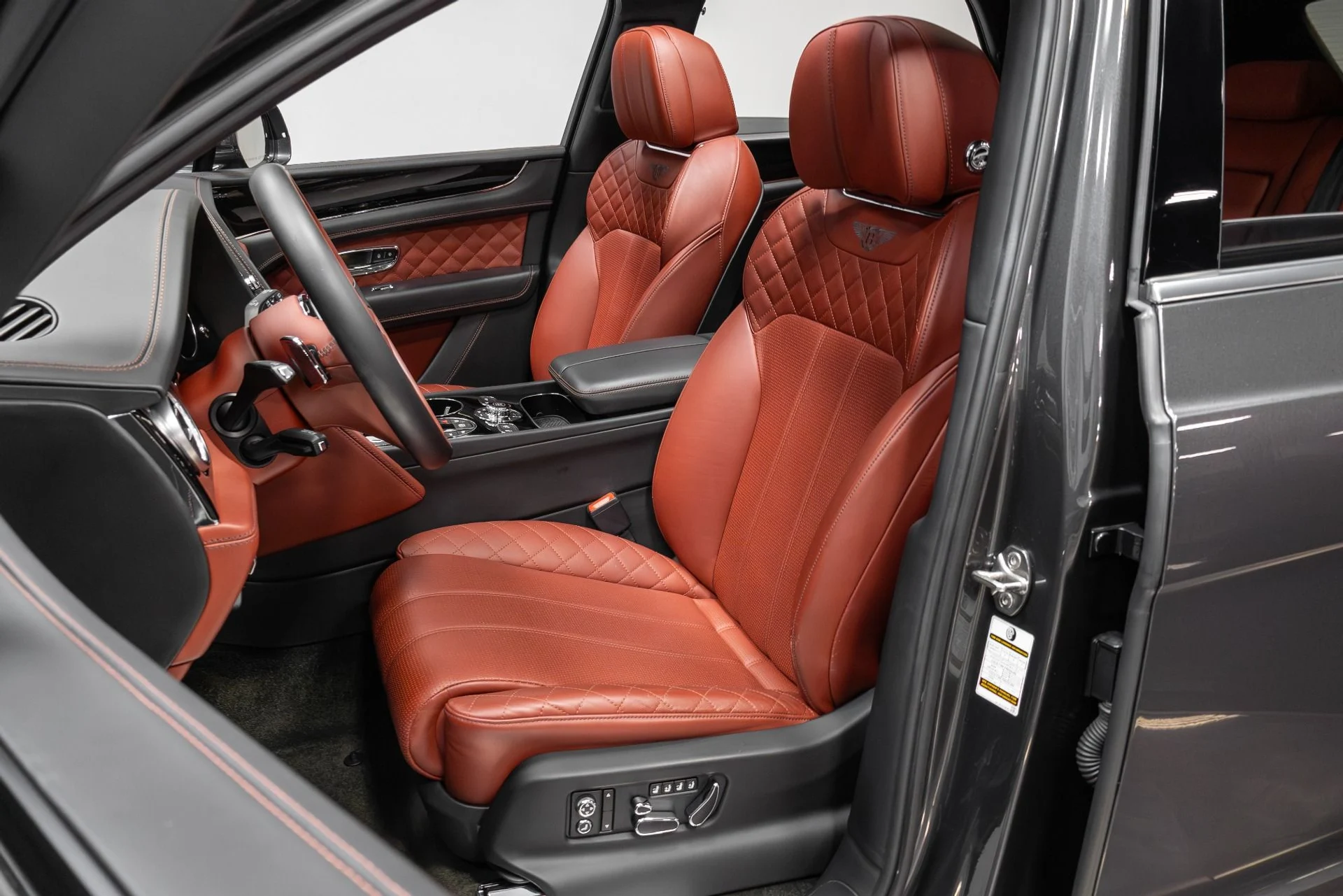 mph004_552222246_Used_2017_Bentley_Bentayga_W12_1763489562_2b16d4480f