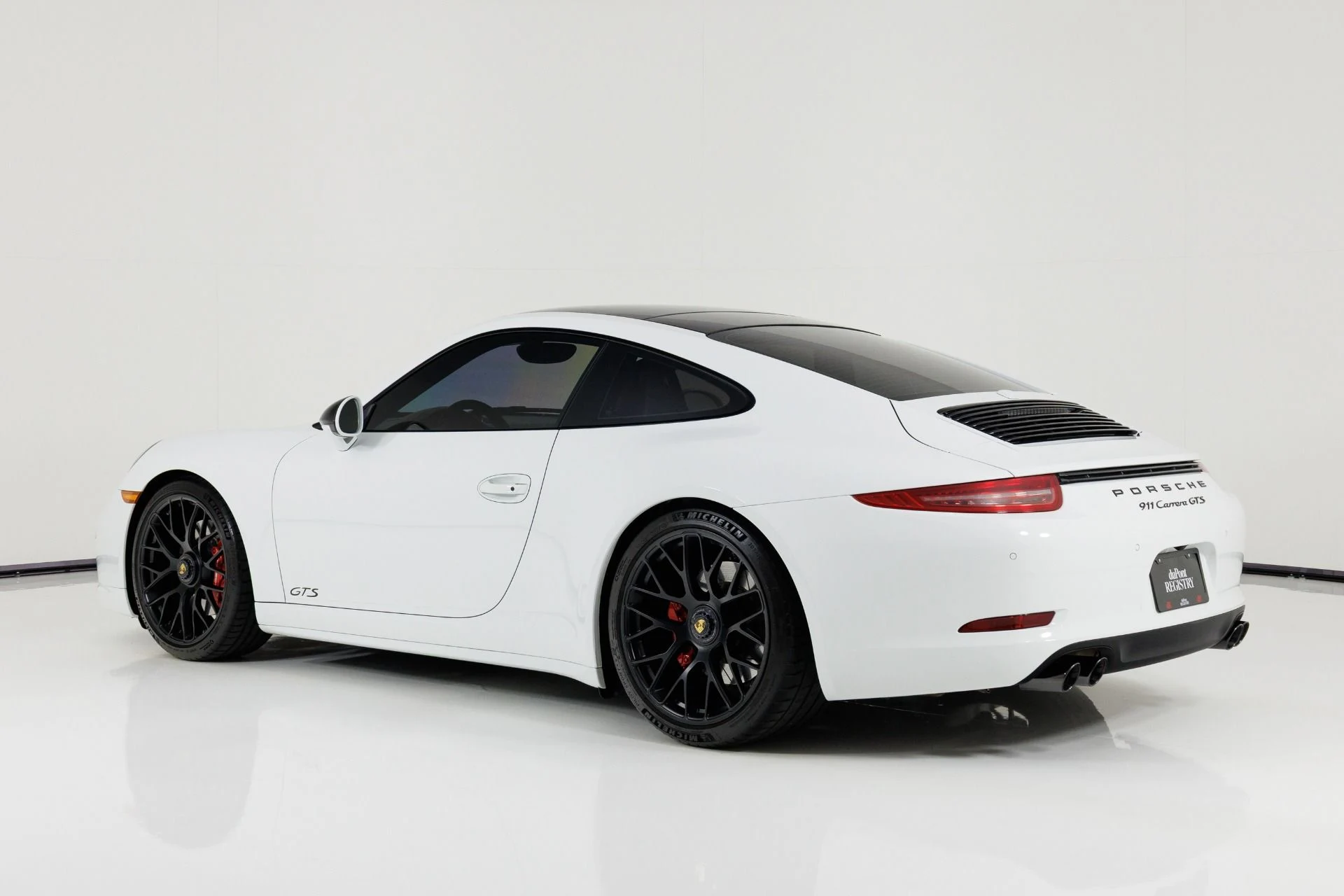 mph004_56220431_Used_2016_Porsche_911_Carrera_GTS_1792778160_96bc6b7730