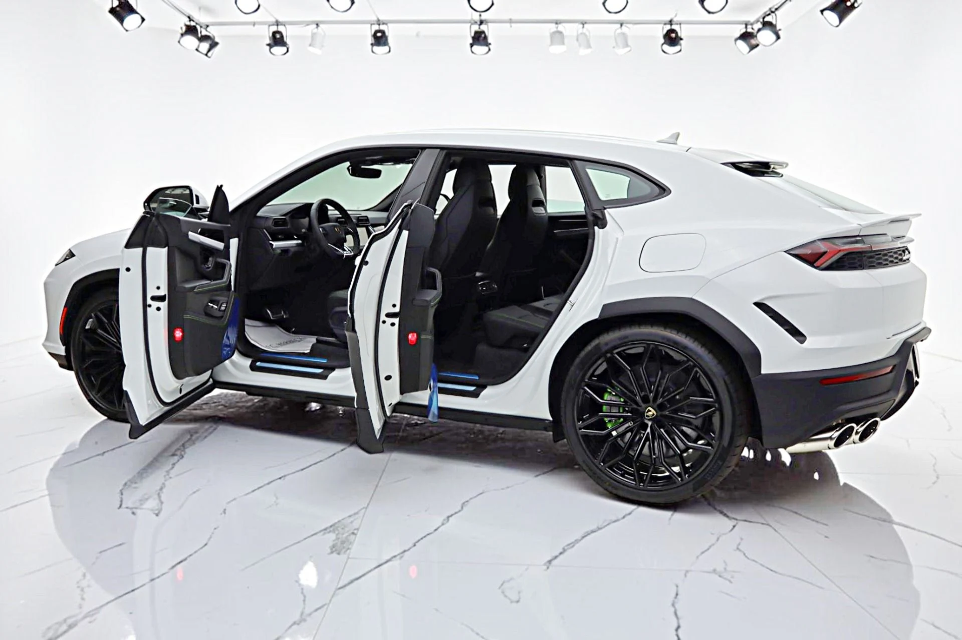 mph004_563748714_New_2026_Lamborghini_Urus_SE_6f75ae5452